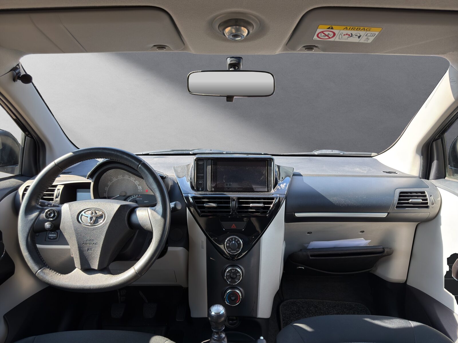 TOYOTA iQ 1.0 VVT-i Linea Terra, Essence, Occasion / Utilisé, Manuelle - 4