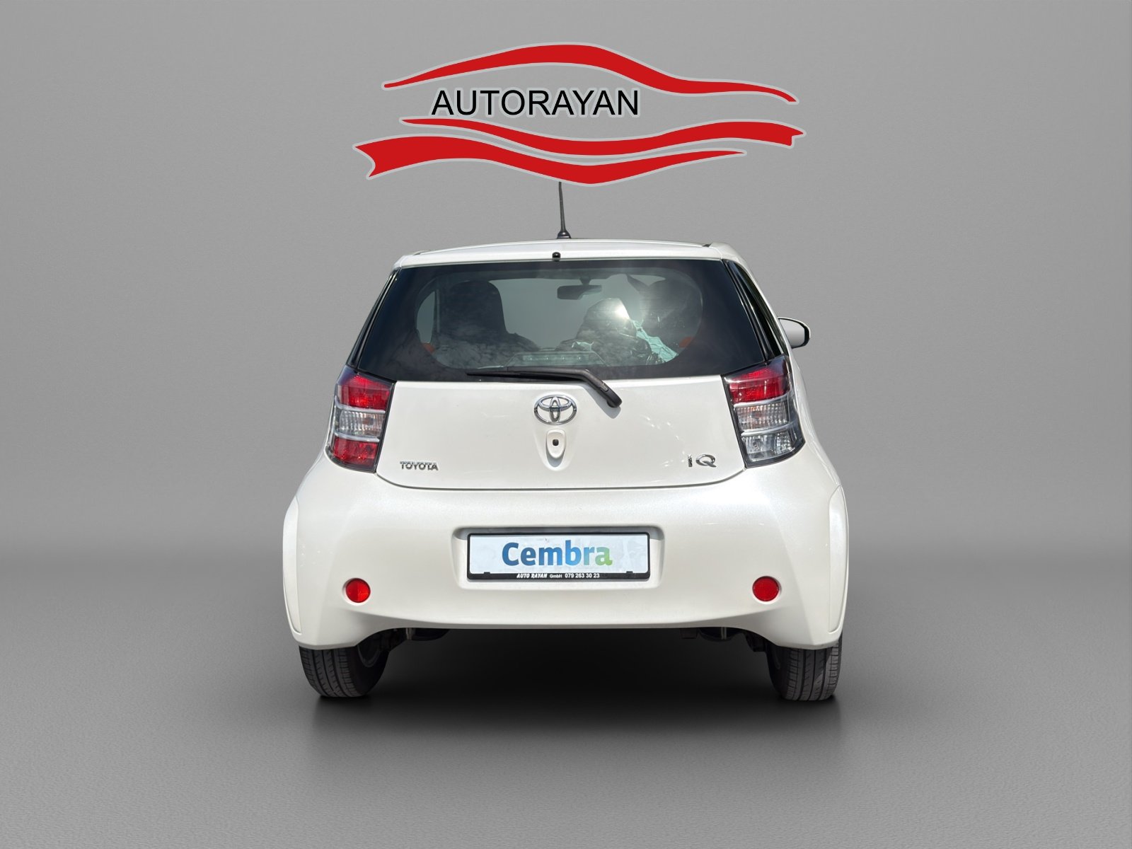 TOYOTA iQ2 1.0 VVT-i, Petrol, Second hand / Used, Manual - 4