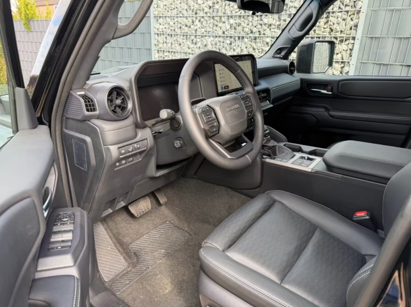 TOYOTA Land Cruiser 2.8TD 48V Invincible, Diesel, Voiture nouvelle, Automatique - 6