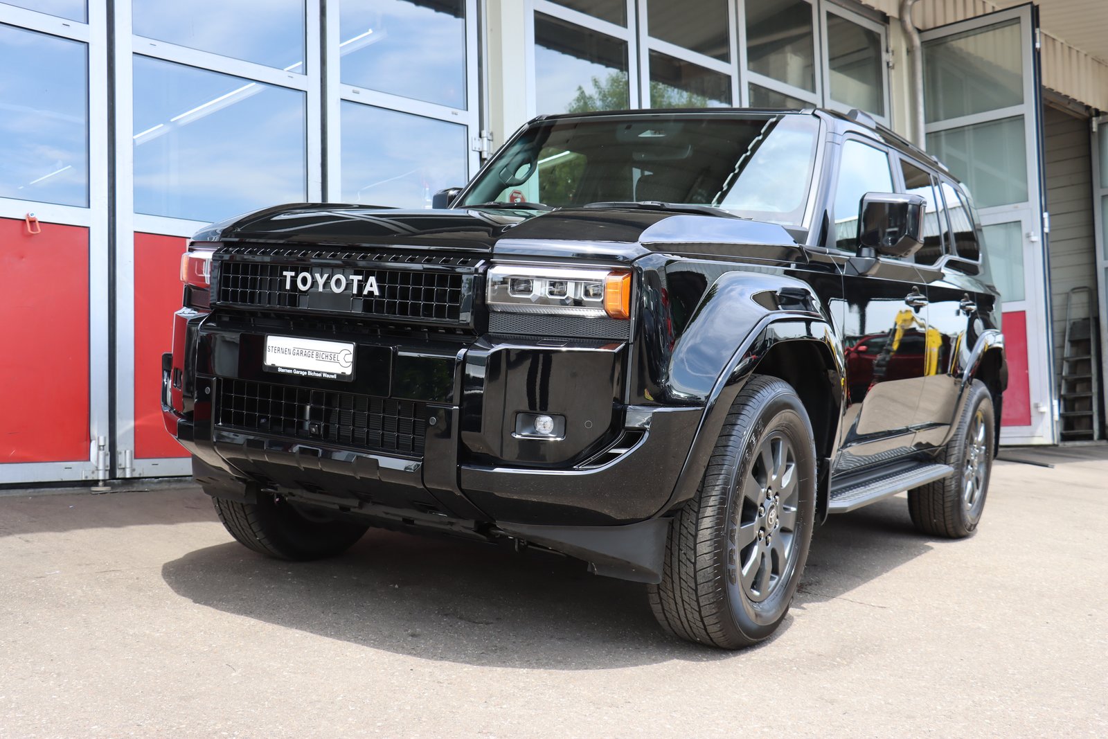 TOYOTA Land Cruiser 2.8TD 48V Style, Diesel, New car, Automatic - 2
