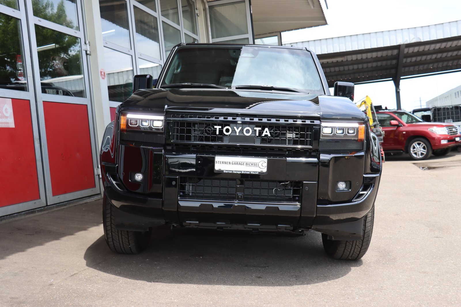 TOYOTA Land Cruiser 2.8TD 48V Style, Diesel, New car, Automatic - 3