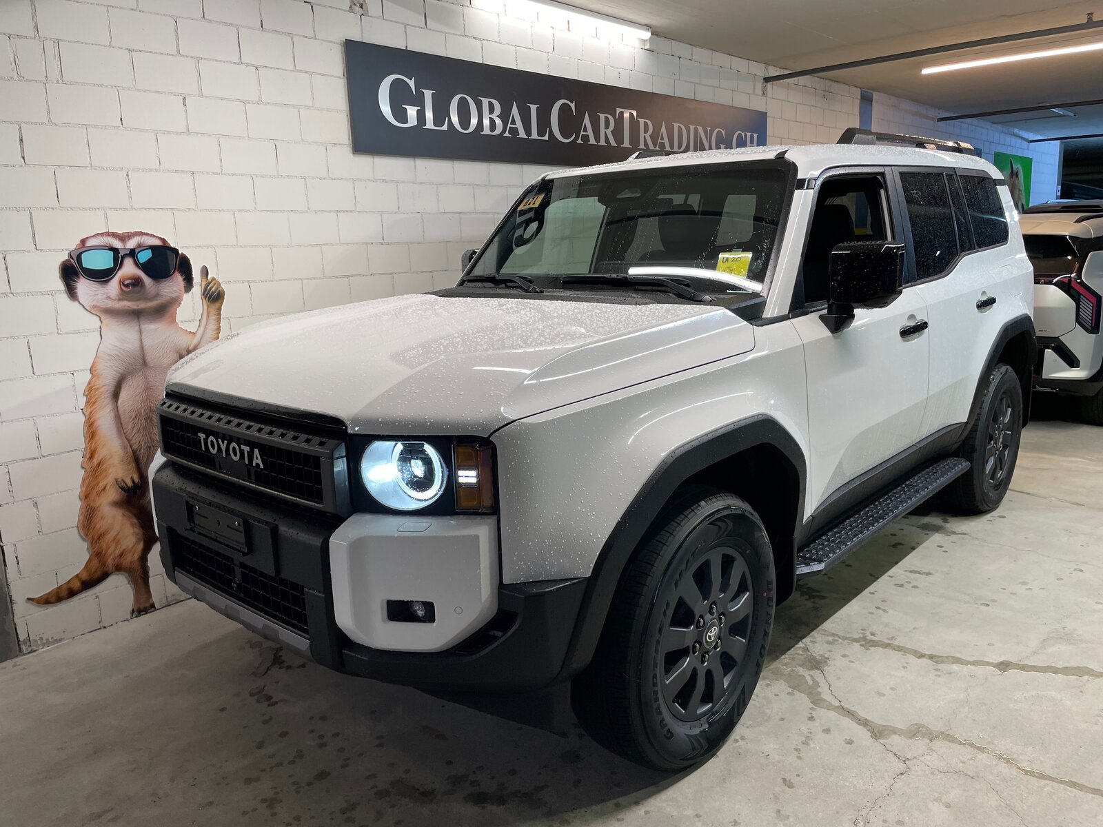 TOYOTA Land Cruiser 2.8TD 48V Style mit AHK