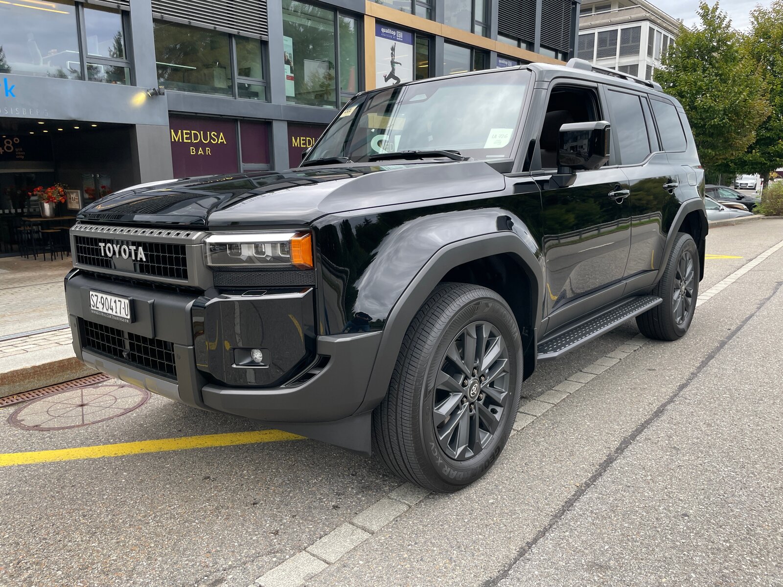 TOYOTA Land Cruiser 2.8TD 48V Invincible
