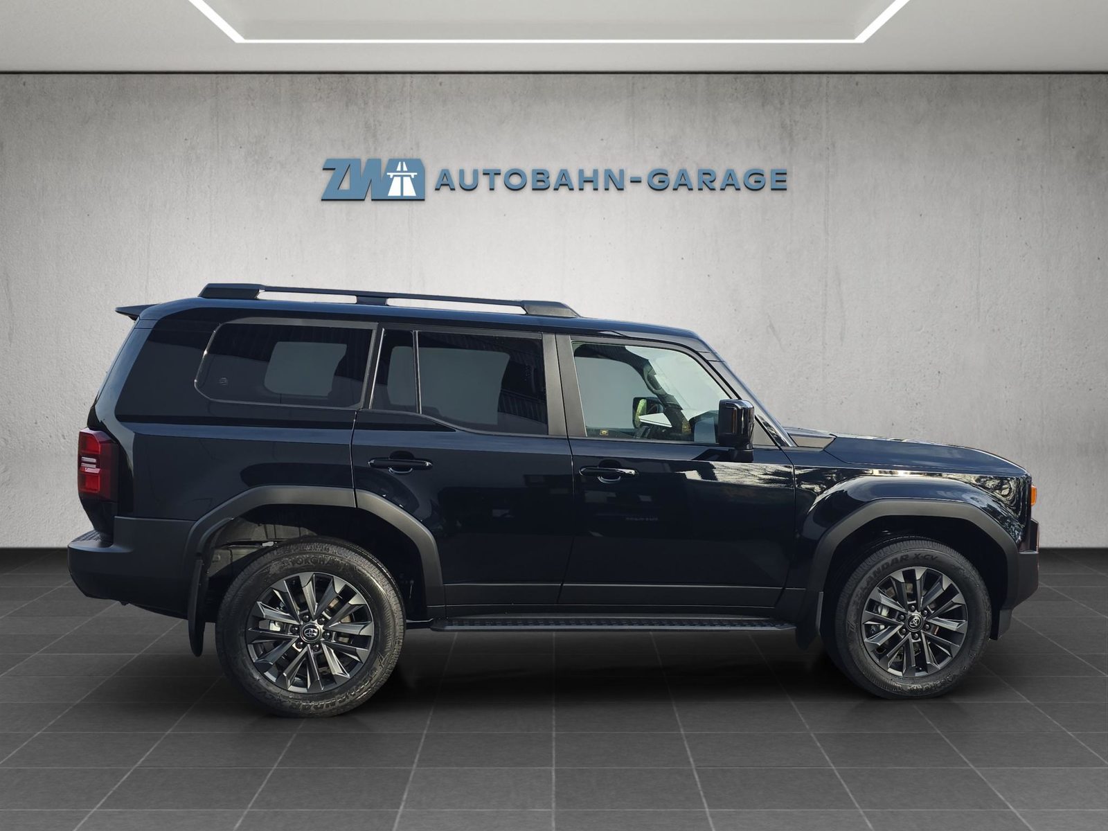 TOYOTA Land Cruiser 2.8 D 48V Invincible, Hybride Leggero Diesel/Elettrica, Auto nuove, Automatico - 6