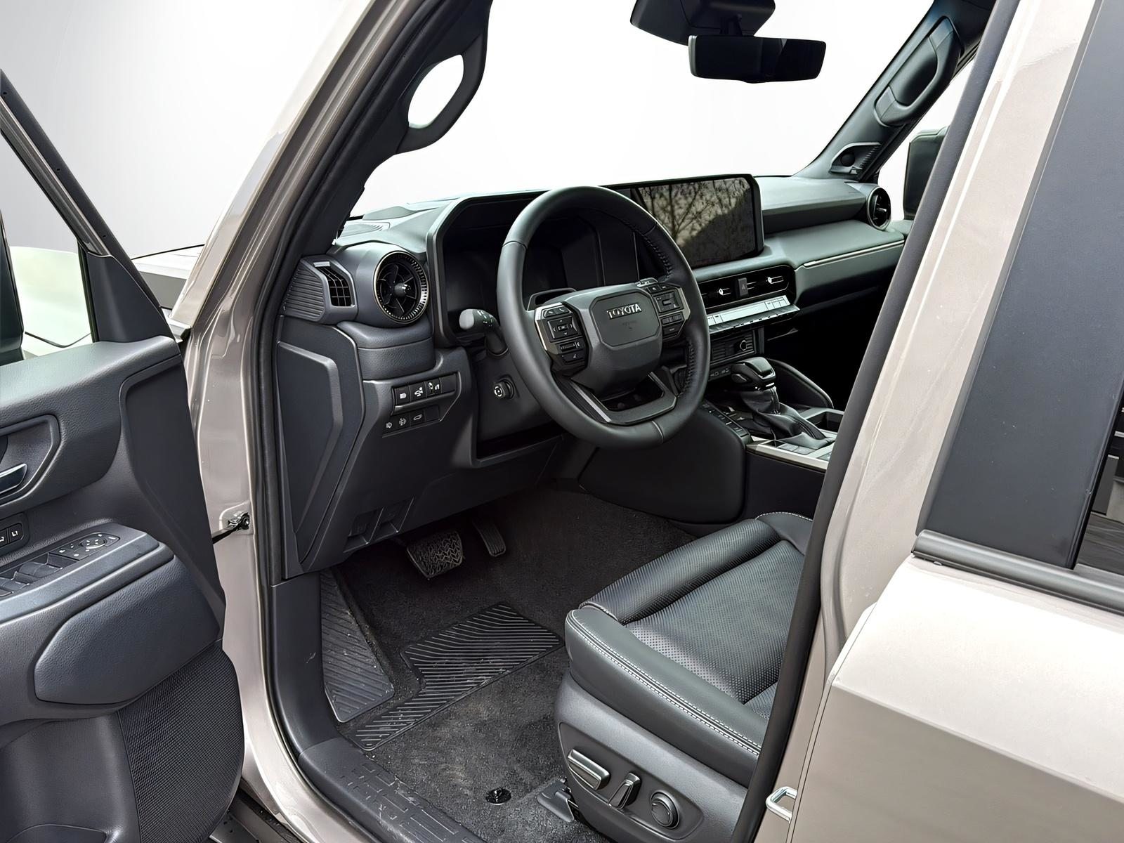 TOYOTA Land Cruiser 2.8 D 48V Invincible, Mild-Hybrid Diesel/Electric, New car, Automatic - 7