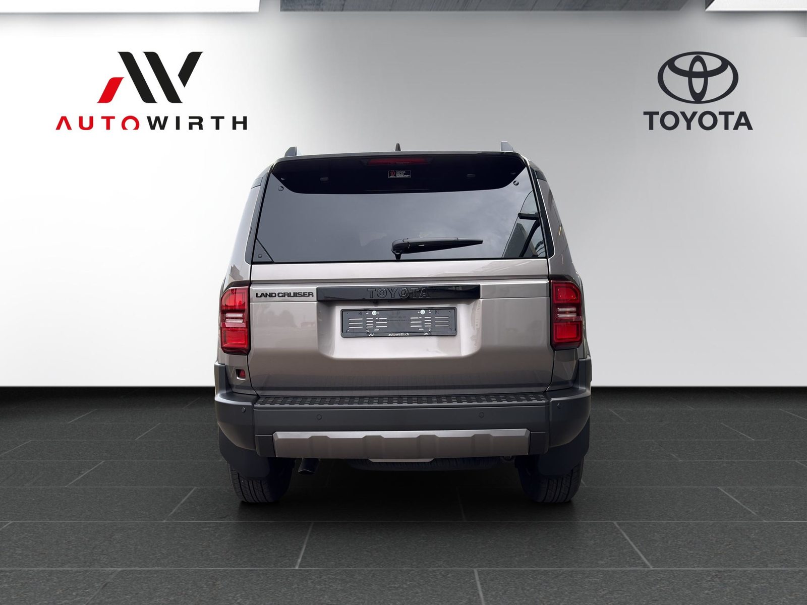 TOYOTA Land Cruiser 2.8 D 48V Style, Mild-Hybrid Diesel/Electric, New car, Automatic - 6