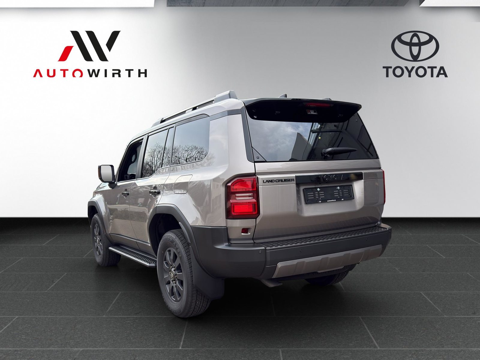 TOYOTA Land Cruiser 2.8 D 48V Style, Mild-Hybrid Diesel/Electric, New car, Automatic - 7