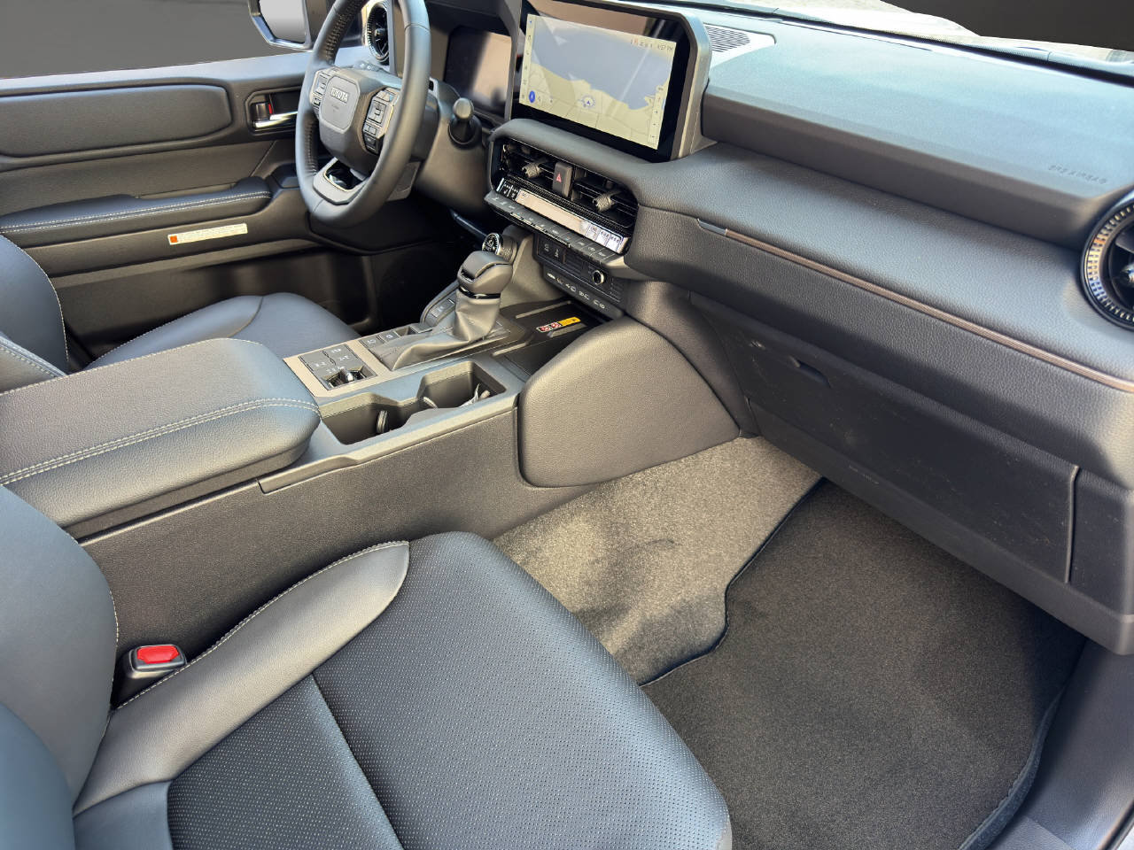 TOYOTA Land Cruiser 2.8 D 48V Style, Mild-Hybrid Diesel/Elektro, Neuwagen, Automatik - 7