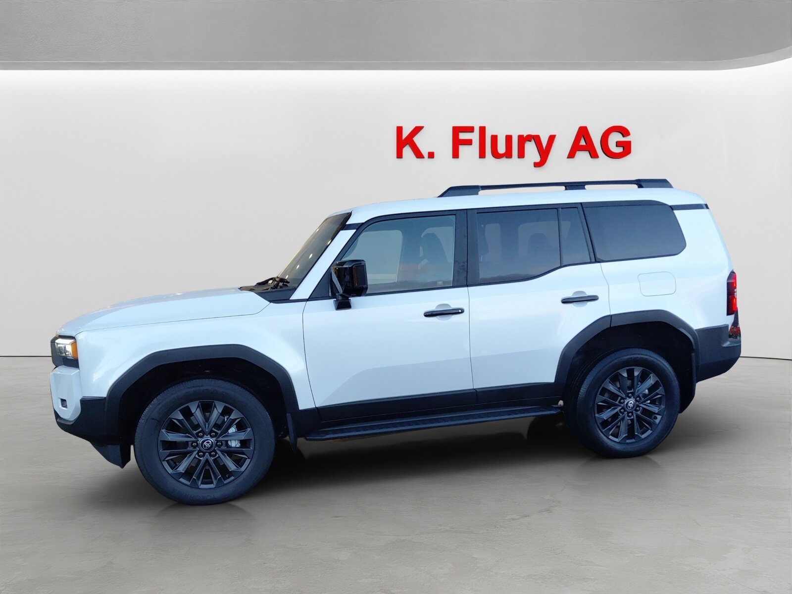 TOYOTA Land Cruiser 2.8 D 48V Invincible, Mild-Hybrid Diesel/Electric, New car, Automatic - 2