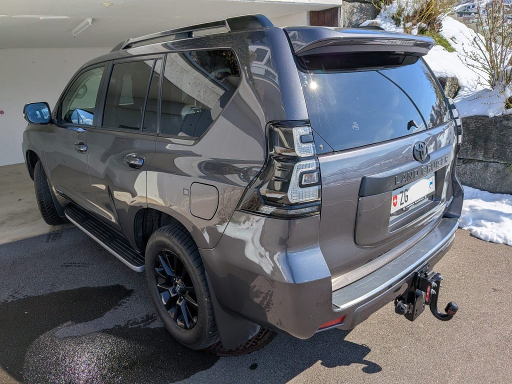 TOYOTA LAND CRUISER 2.8 D 204 Style, Diesel, Second hand / Used, Automatic - 7