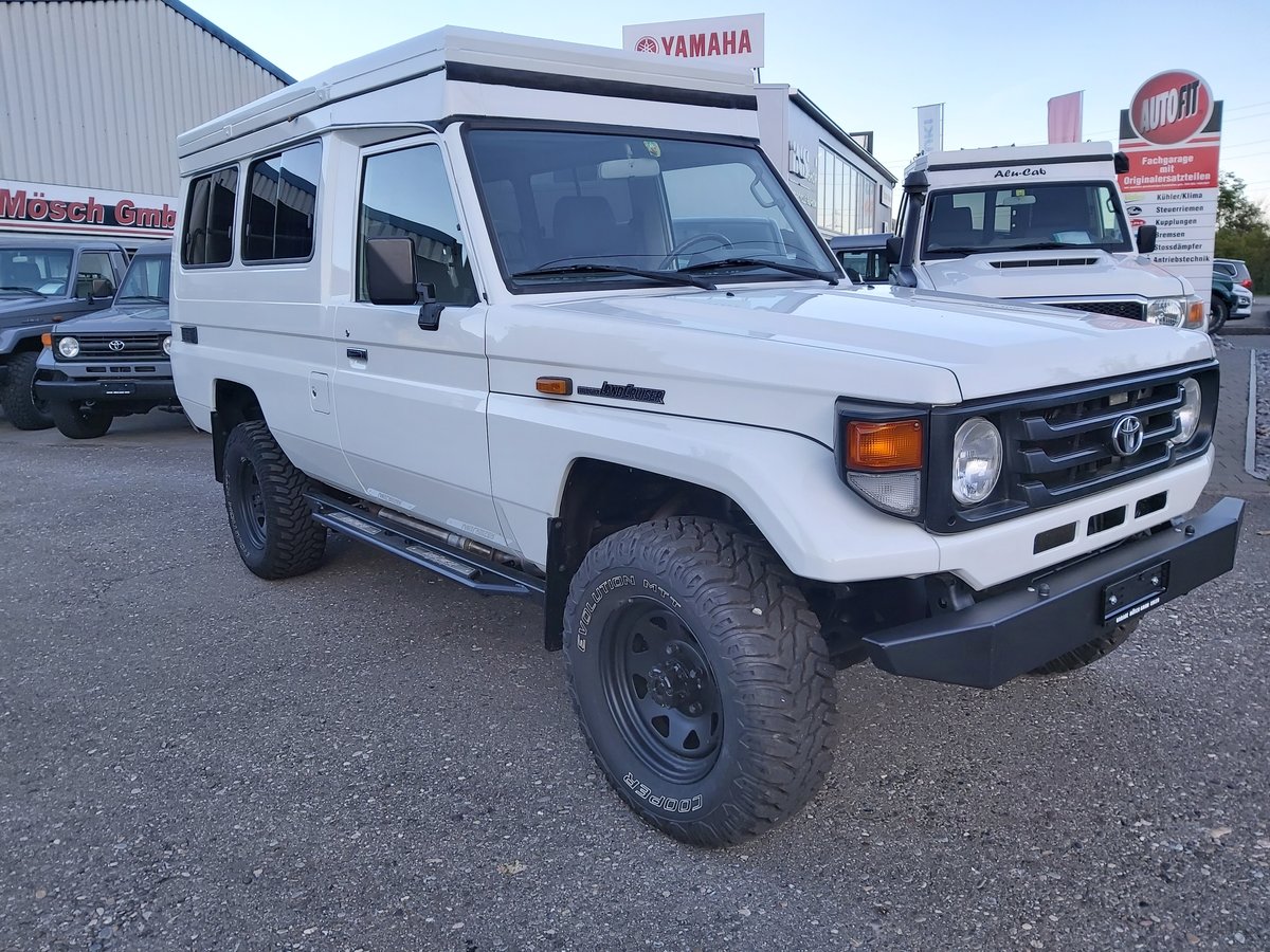 TOYOTA Land Cruiser 400 Hdt Long 4.2D, Diesel, Occasion / Gebraucht, Handschaltung - 4