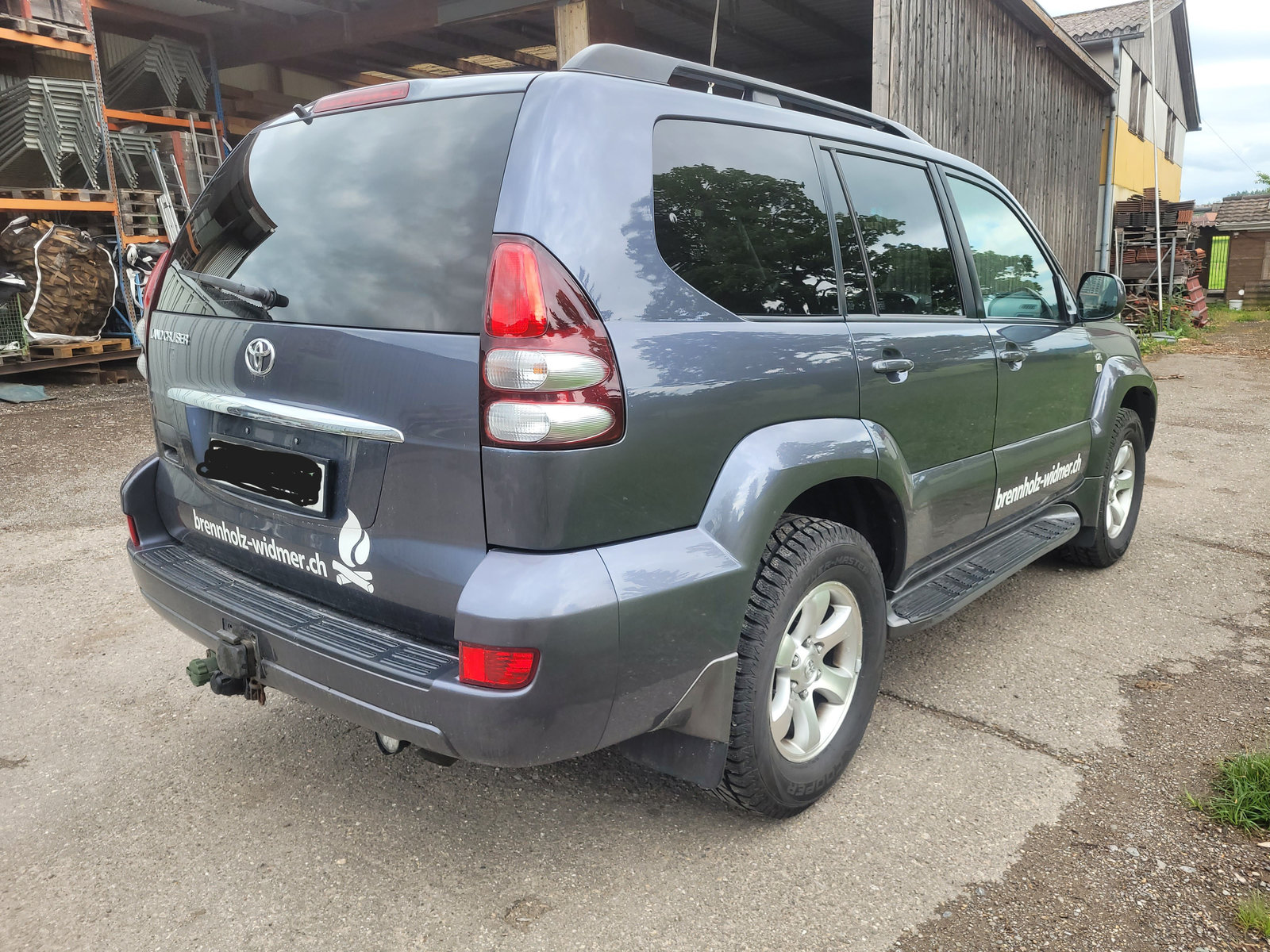 TOYOTA Land Cruiser 3.0 D-4D Linea Sol, Diesel, Second hand / Used, Automatic - 5