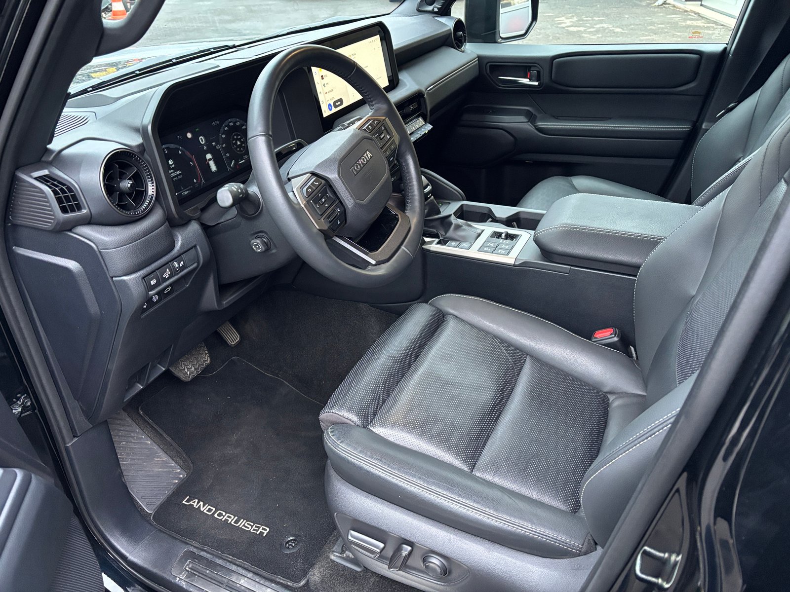 TOYOTA Land Cruiser 2.8TD Invincible Automat, Diesel, Occasion / Utilisé, Automatique - 5