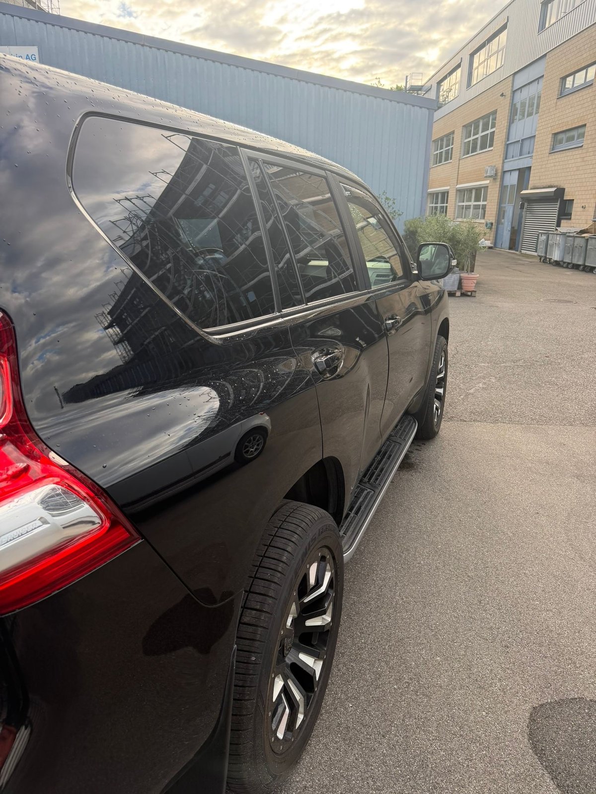 TOYOTA Land Cruiser 4.0 VVT-i Sol Premium Automatic, Benzin, Occasion / Gebraucht, Automatik - 6