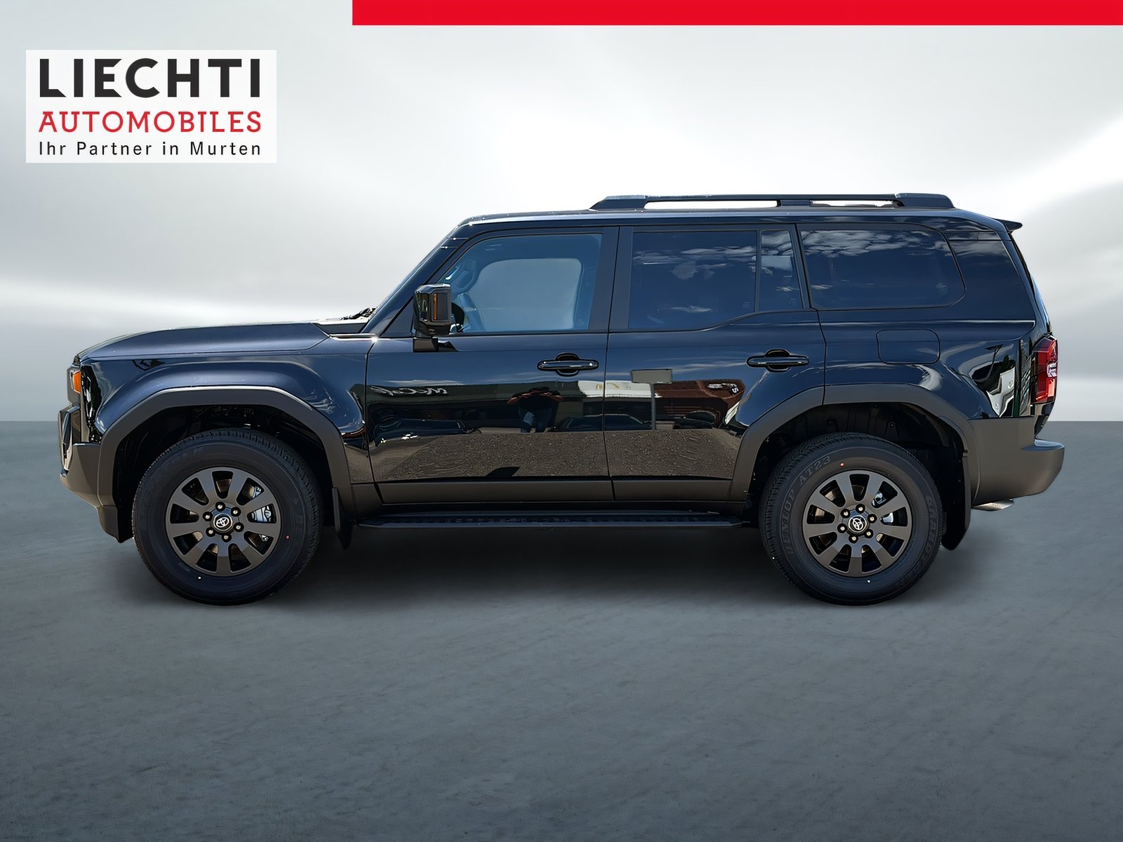 TOYOTA Land Cruiser 2.8TD Style, Diesel, Second hand / Used, Automatic - 2