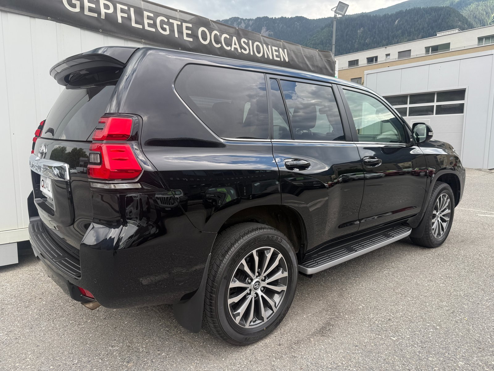 TOYOTA Land Cruiser 2.8TD Premium Automatic *CH-FZ* STANDHEI, Diesel, Second hand / Used, Automatic - 3