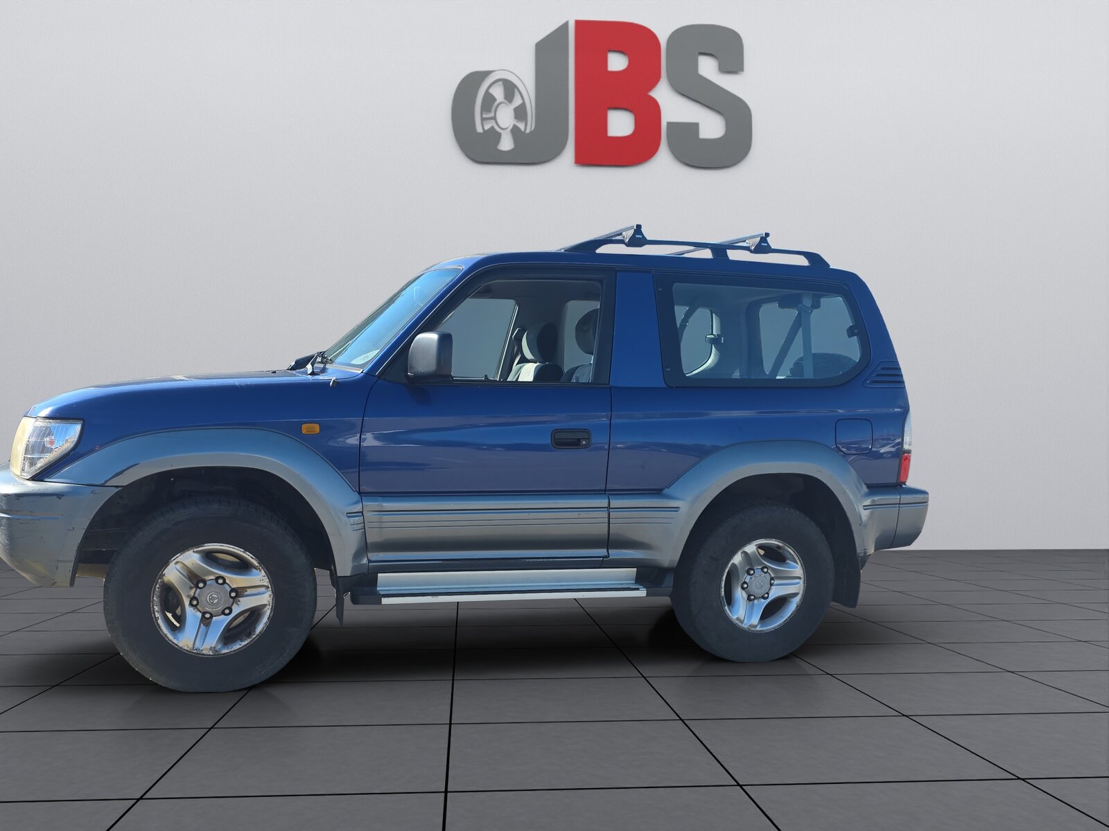 TOYOTA Land Cruiser 300 3.4 V6 VX, Benzin, Occasion / Gebraucht, Handschaltung - 4