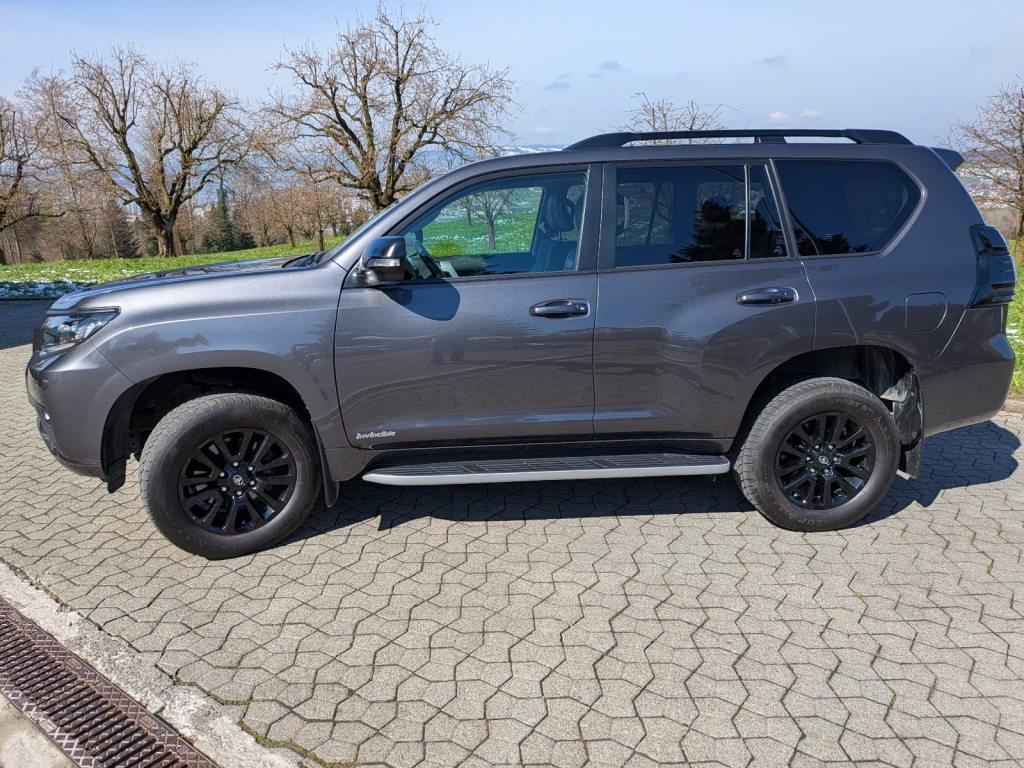 TOYOTA LAND CRUISER 2.8 D 204 Style