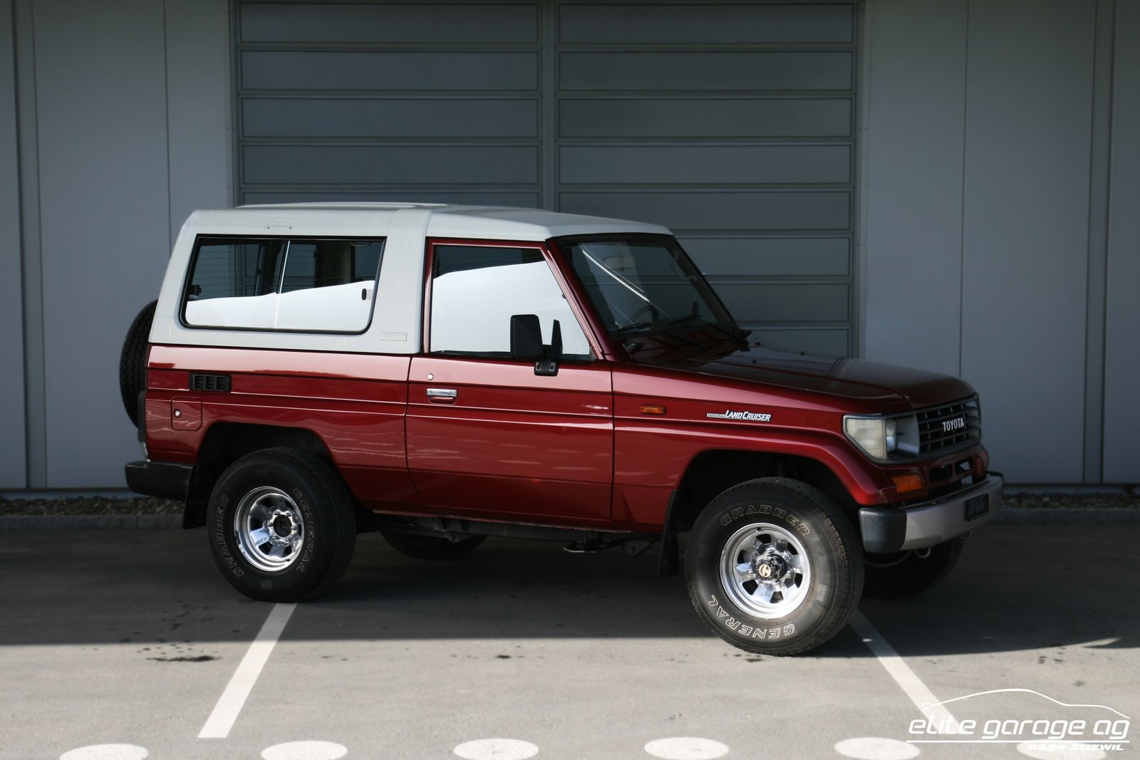 TOYOTA Land Cruiser RJ 73 LV-MNEW FRP-Top, Benzin, Oldtimer, Handschaltung - 7