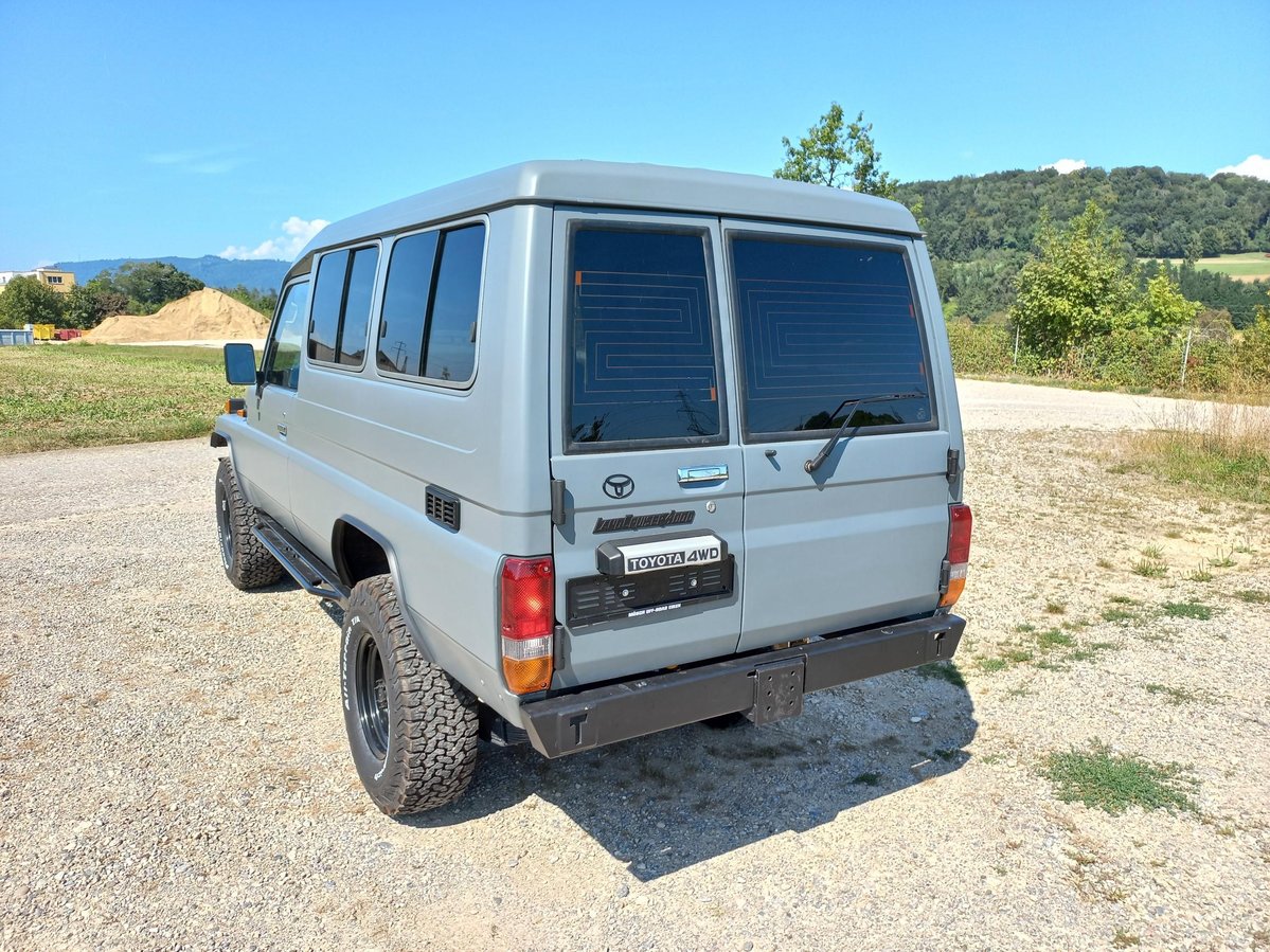 TOYOTA Land Cruiser 400 Hdt Long 4.2D, Diesel, Occasion / Gebraucht, Handschaltung - 4