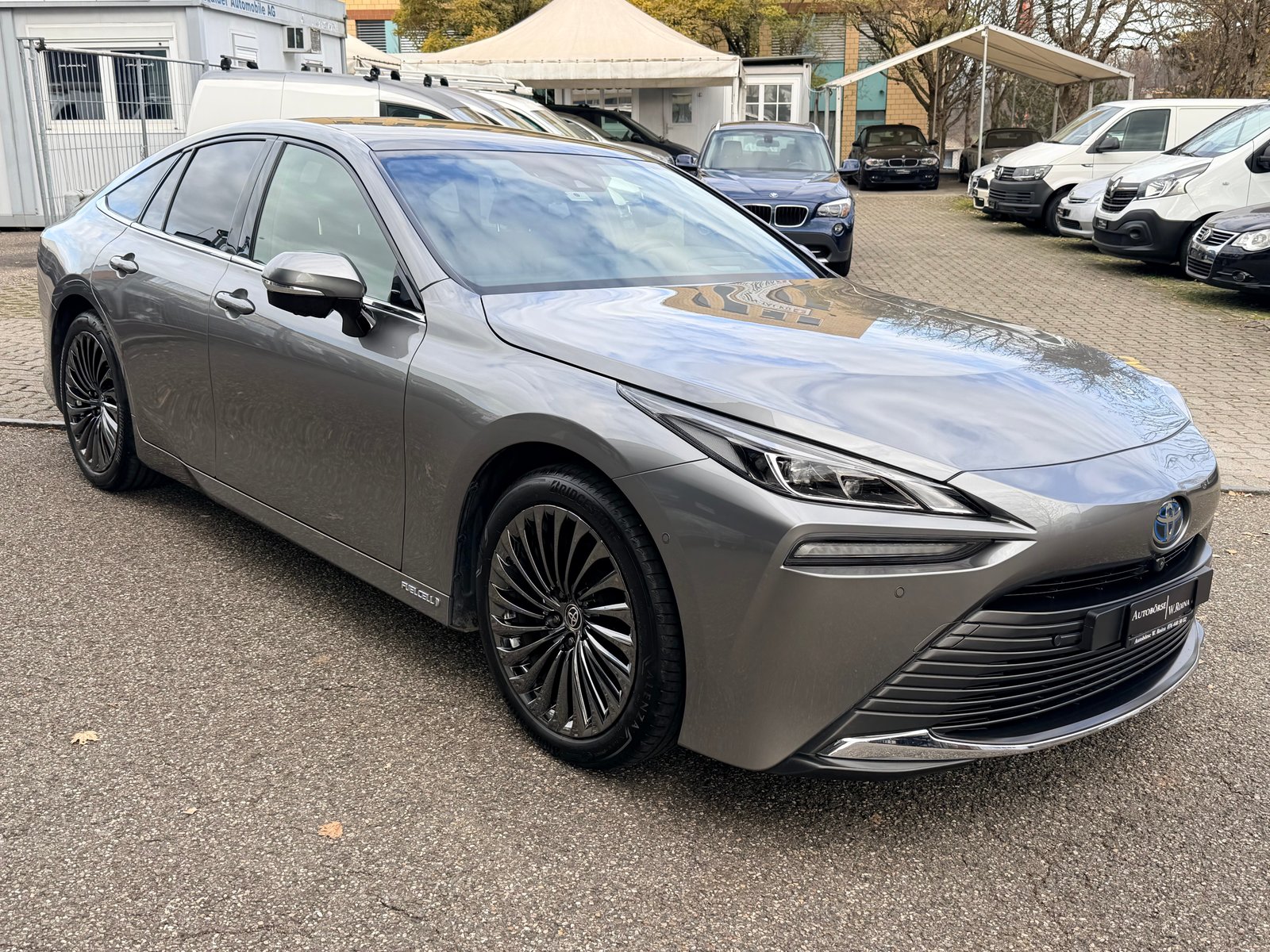 TOYOTA Mirai Fuel cell Platinum
