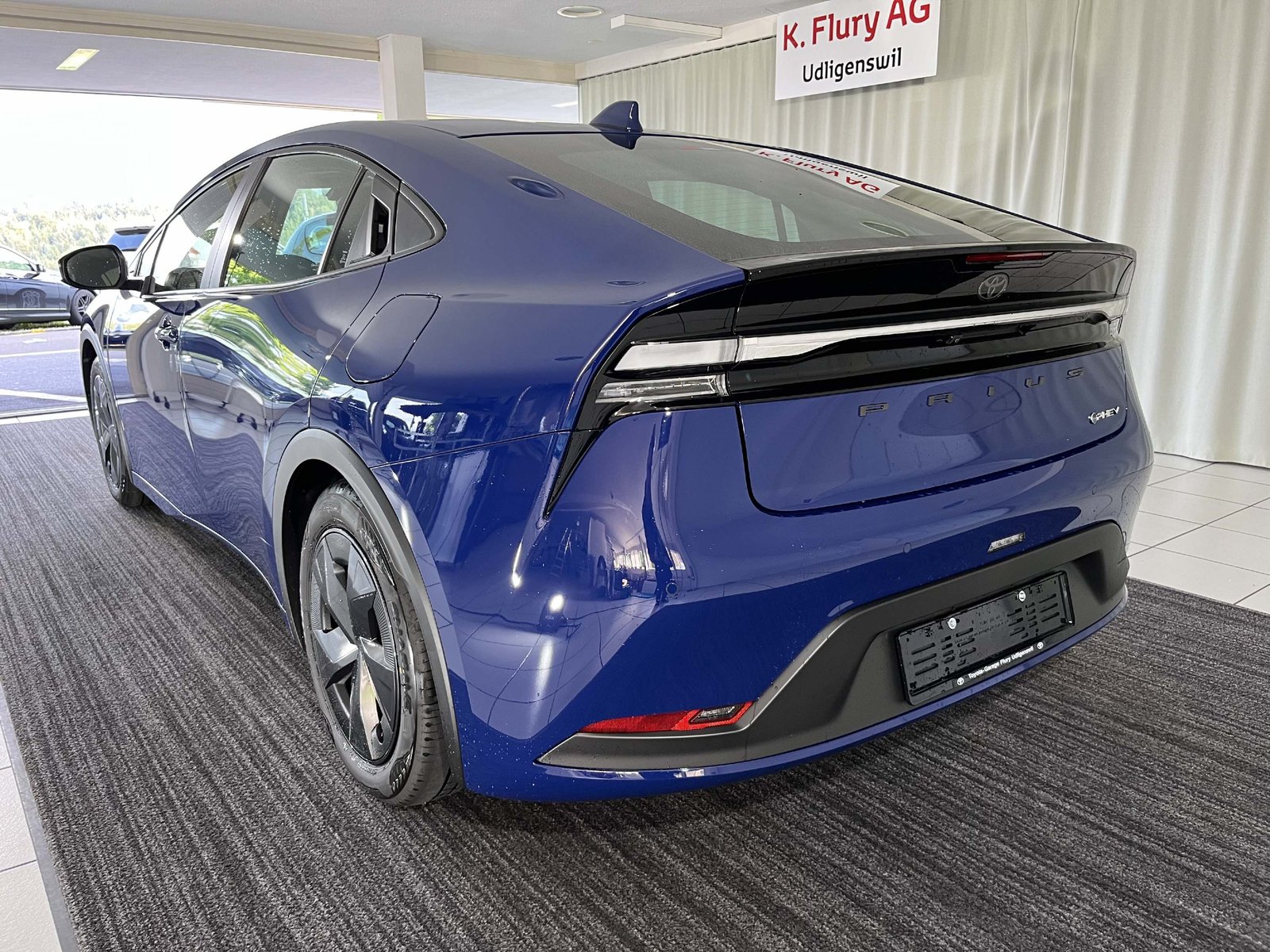 TOYOTA Prius 2.0 Plug-In-Hybrid Trend, Hybride Rechargeable Essence/Électricité, Voiture nouvelle, Automatique - 3