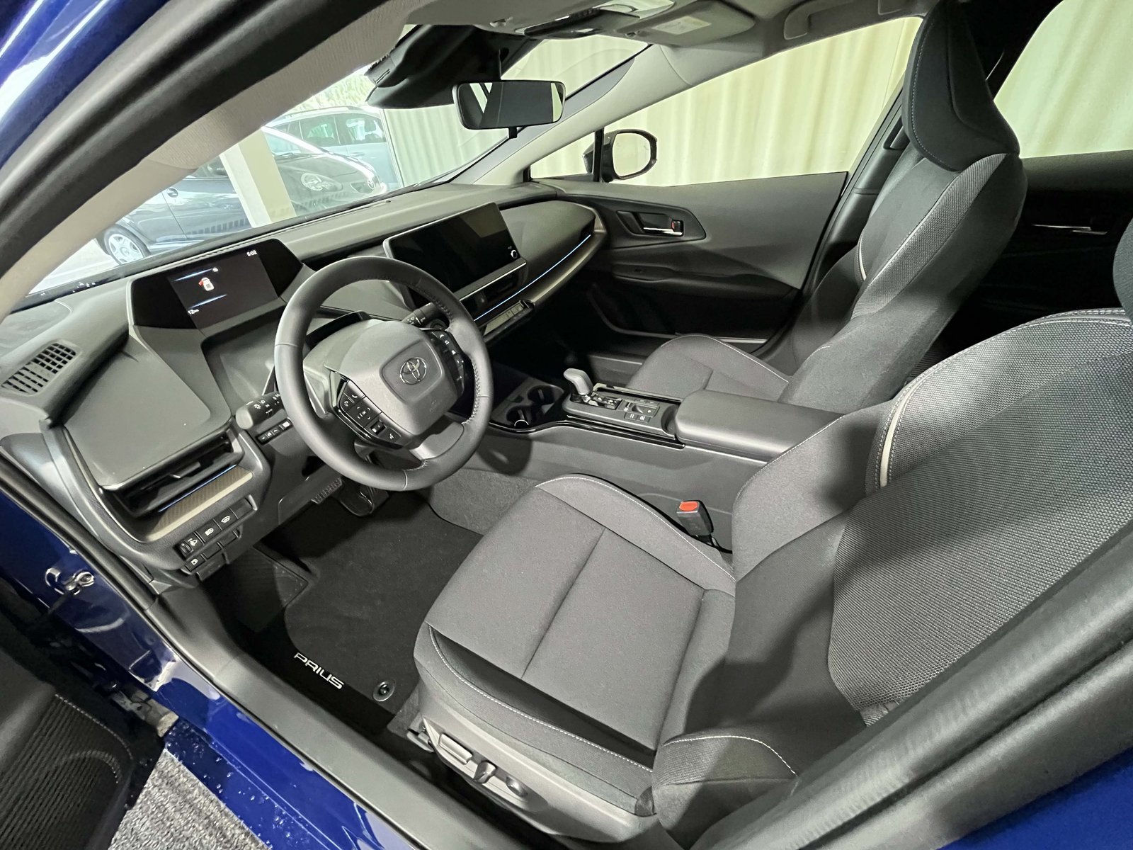 TOYOTA Prius 2.0 Plug-In-Hybrid Trend, Hybride Rechargeable Essence/Électricité, Voiture nouvelle, Automatique - 5