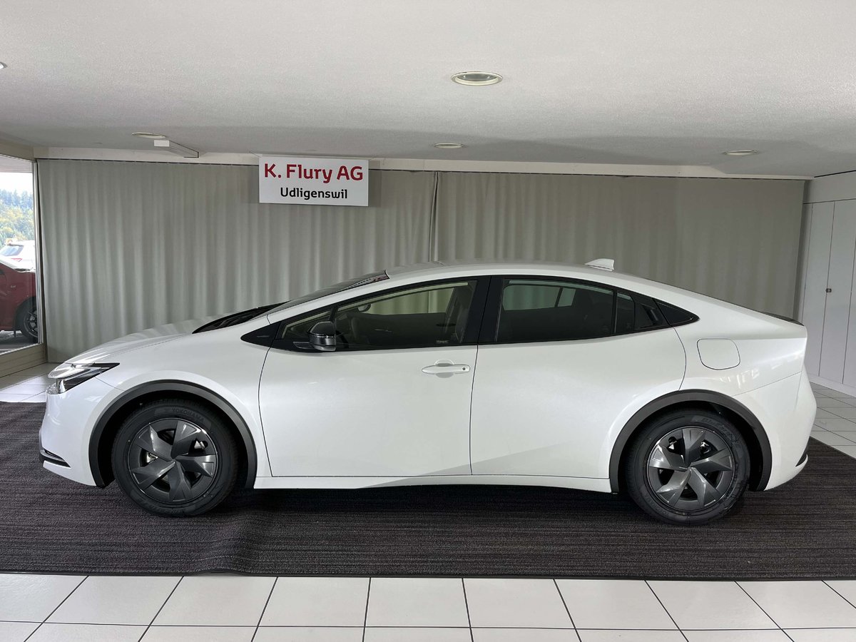 TOYOTA Prius 2.0 Plug-In-Hybrid Trend, Plug-in-Hybrid Petrol/Electric, New car, Automatic - 2