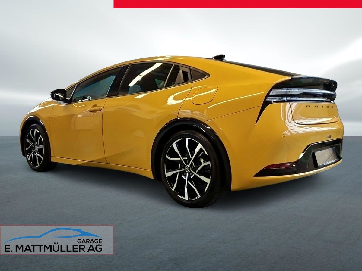 TOYOTA Prius 2.0 Plug-In-Hybrid Style, Plug-in-Hybrid Petrol/Electric, New car, Automatic - 3