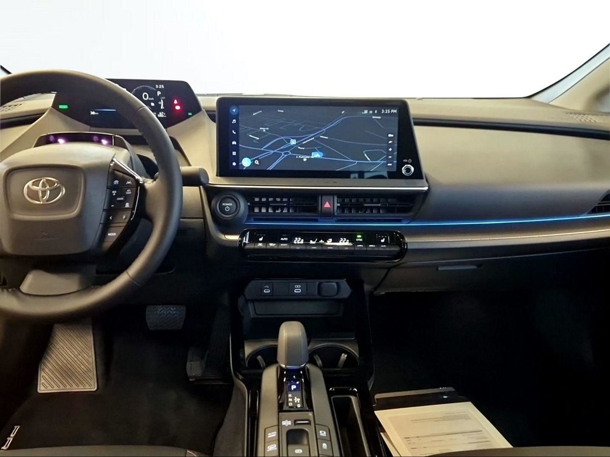 TOYOTA Prius 2.0 Plug-In-Hybrid Style, Plug-in-Hybrid Petrol/Electric, New car, Automatic - 7