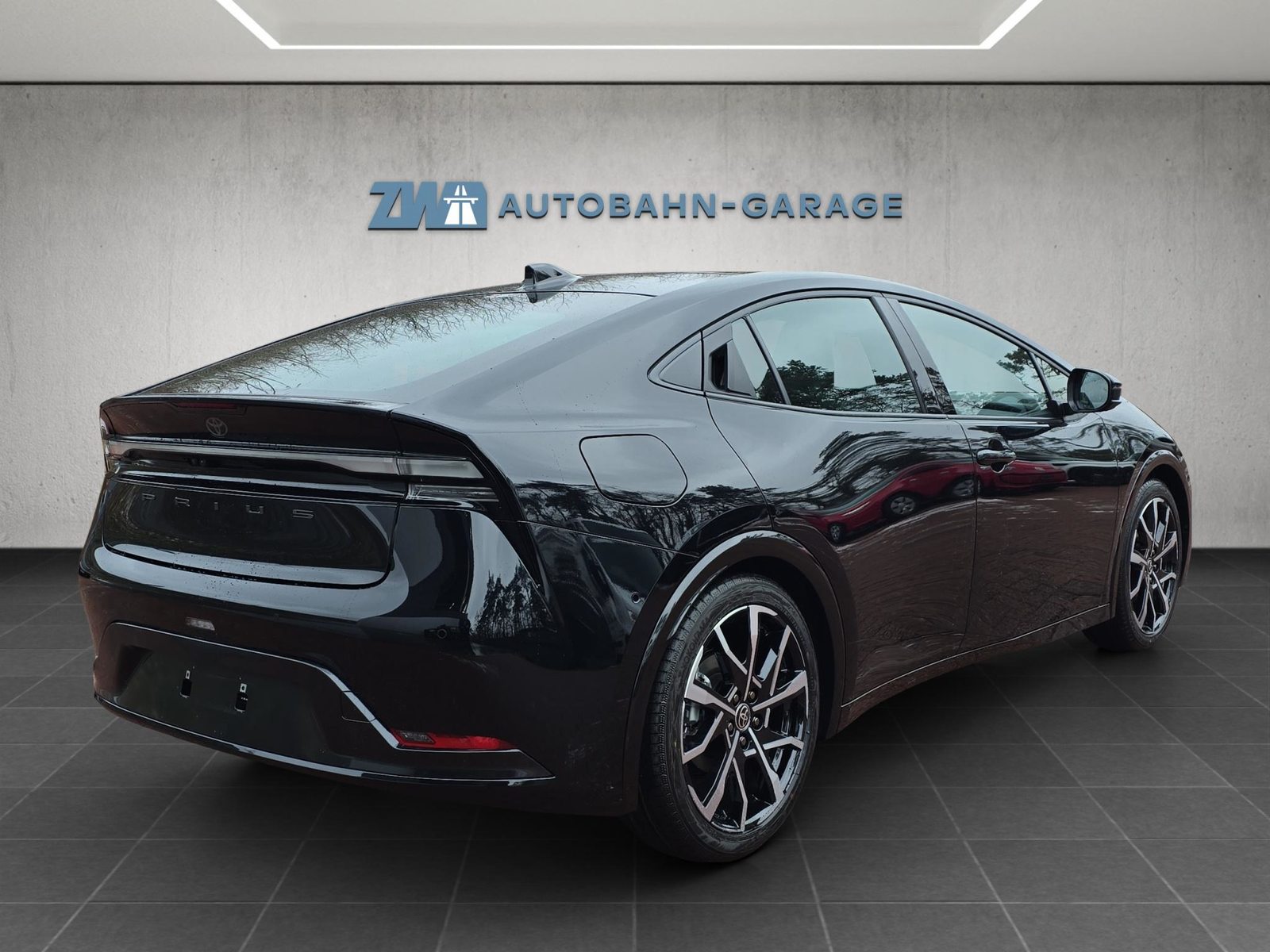 TOYOTA Prius 2.0 Plug-In-Hybrid Premium, Plug-in-Hybrid Benzina/Elettrica, Auto nuove, Automatico - 5
