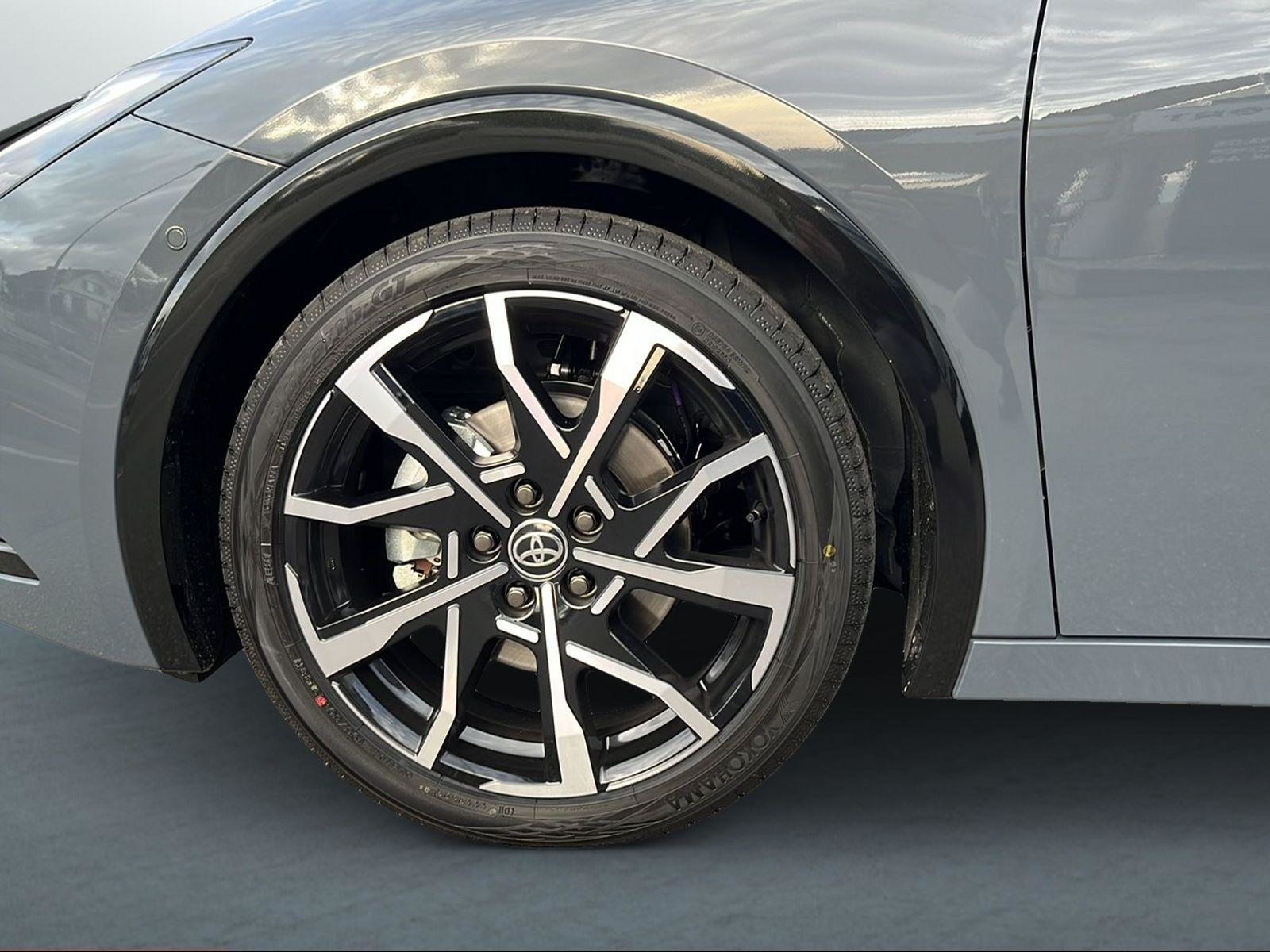 TOYOTA Prius 2.0 Plug-In-Hybrid Premium, Plug-in-Hybrid Benzin/Elektro, Neuwagen, Automatik - 3