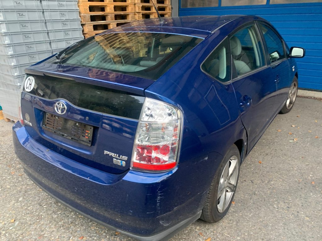 TOYOTA PRIUS 1.5 VVTi HSD, Hybride Integrale Benzina/Elettrica, Occasioni / Usate, Automatico - 4