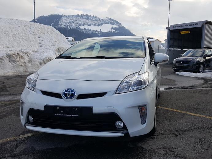 TOYOTA Prius 1.8 VVTi HSD Sol, Full-Hybrid Petrol/Electric, Second hand / Used, Automatic