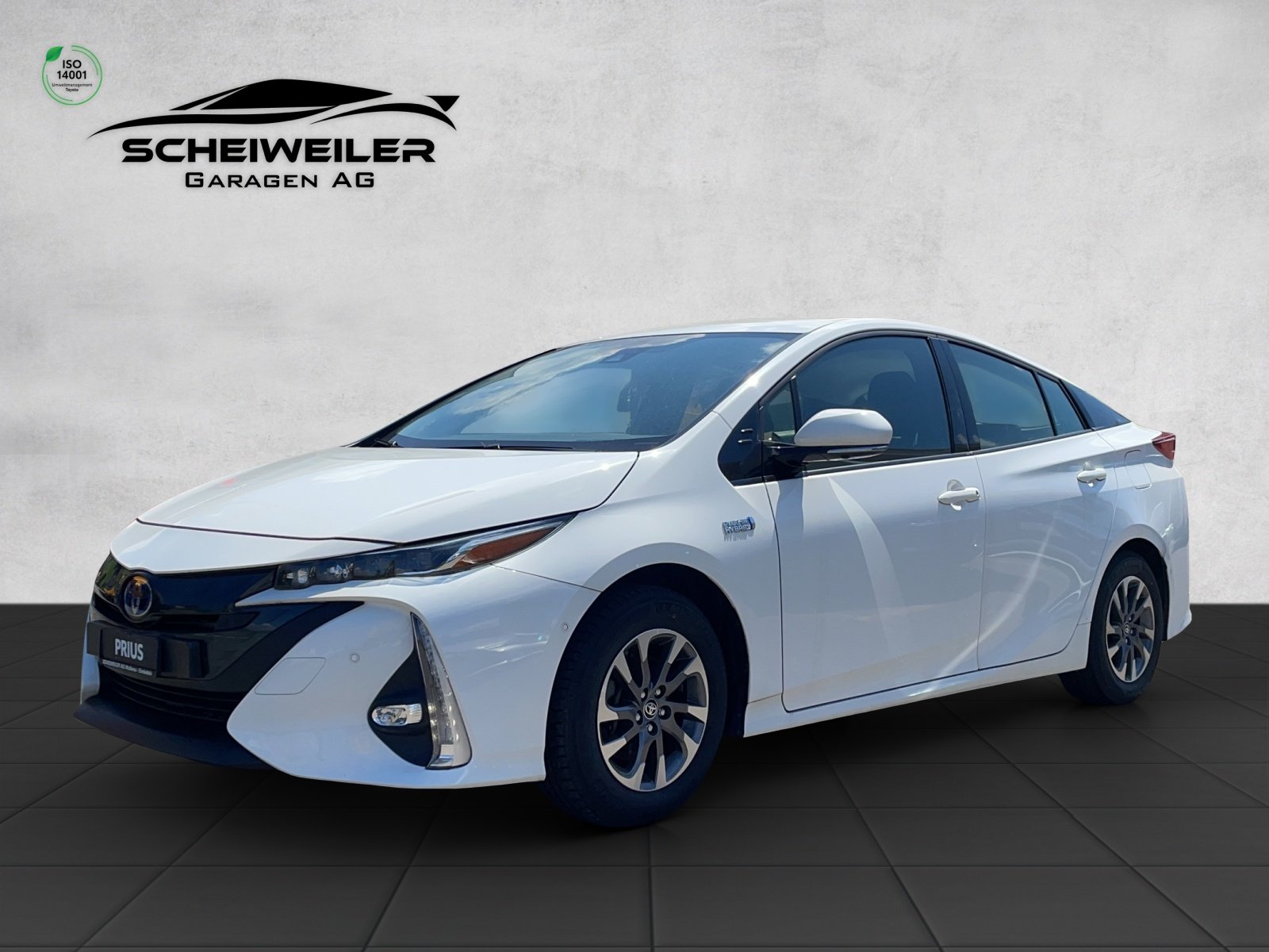 TOYOTA Prius 1.8 VVTi HSD Plug-In Pre, Essence, Occasion / Utilisé, Automatique