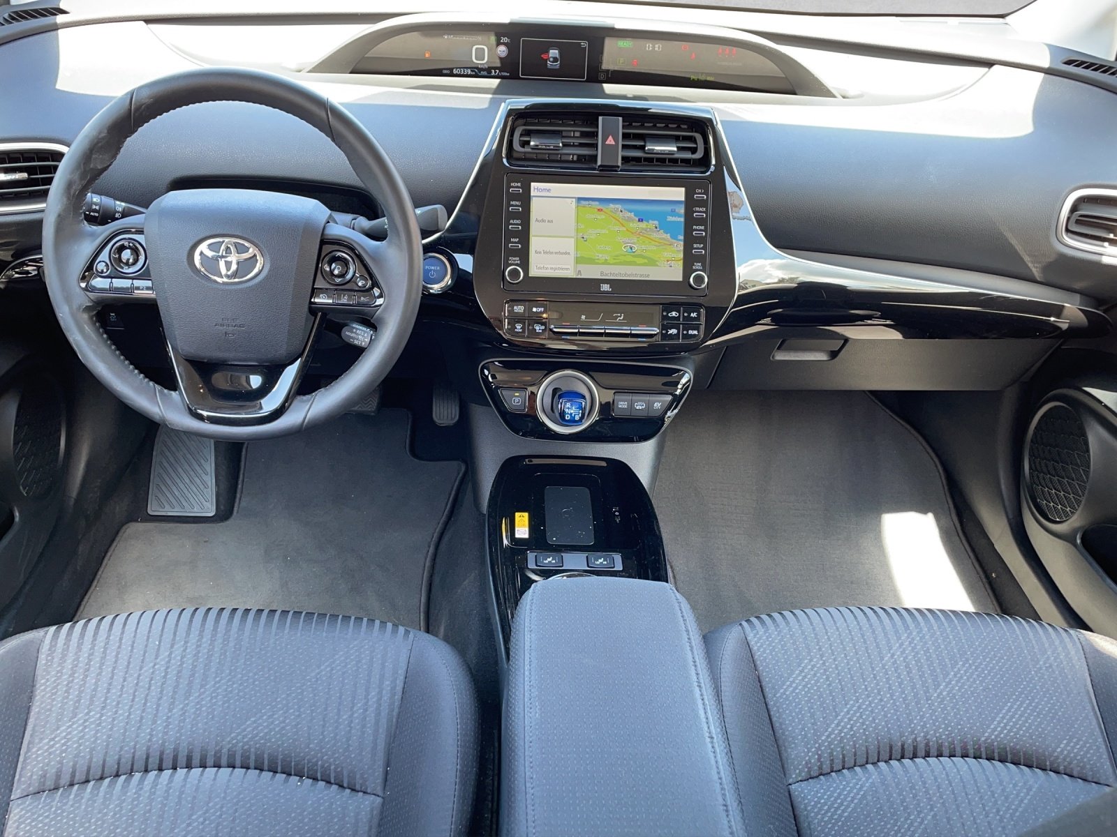 TOYOTA Prius 1.8 VVTi HSD Plug-In Pre, Essence, Occasion / Utilisé, Automatique - 4