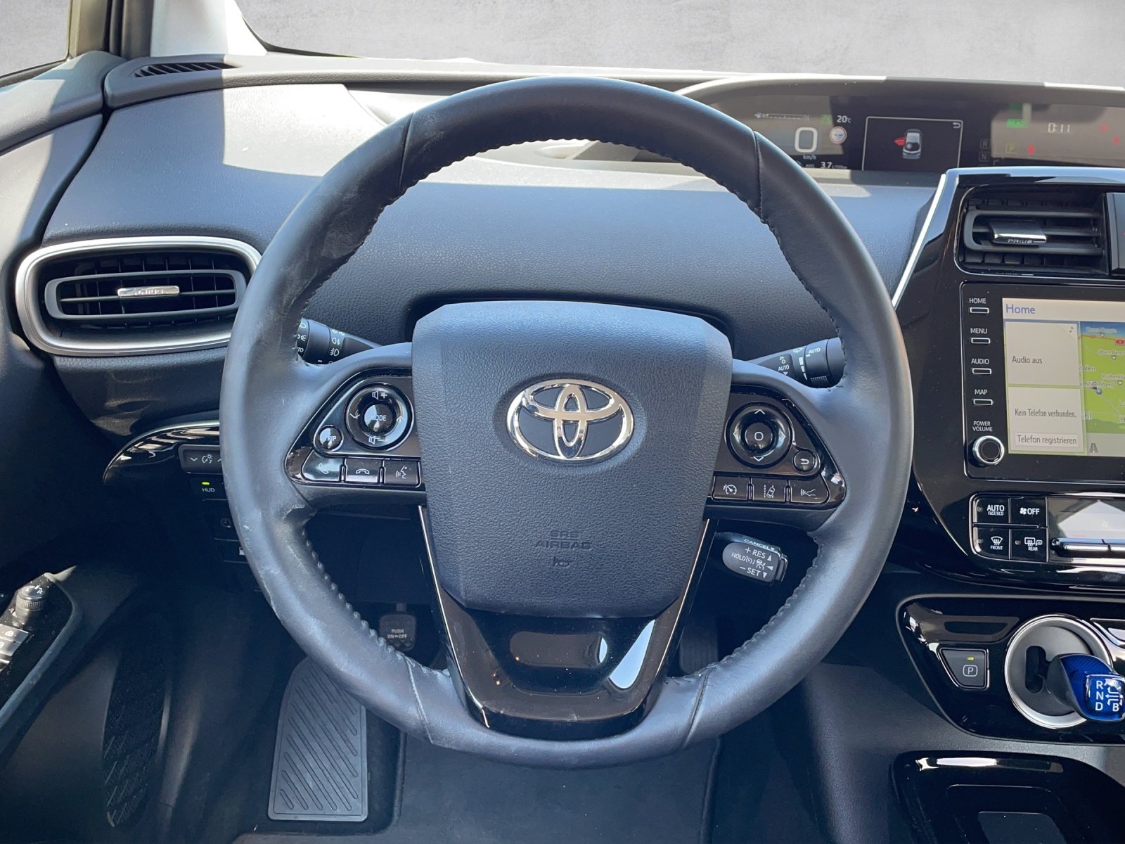 TOYOTA Prius 1.8 VVTi HSD Plug-In Pre, Essence, Occasion / Utilisé, Automatique - 6