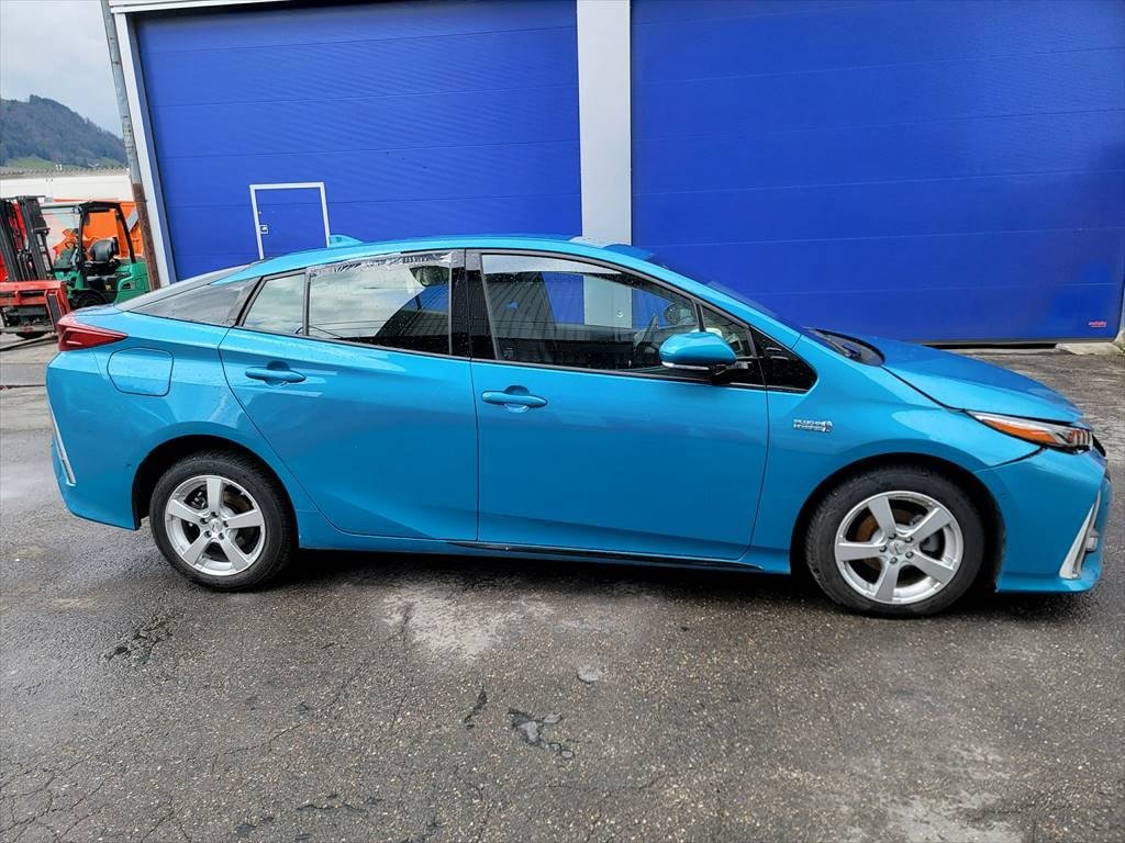 TOYOTA Prius 1.8 VVT-i Plug-in Hybrid Premium, Hybride Rechargeable Essence/Électricité, Occasion / Utilisé, Automatique - 6