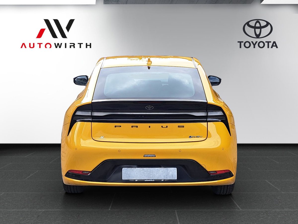 TOYOTA Prius 2.0 Plug-In-Hybrid Style, Plug-in-Hybrid Petrol/Electric, Second hand / Used, Automatic - 6