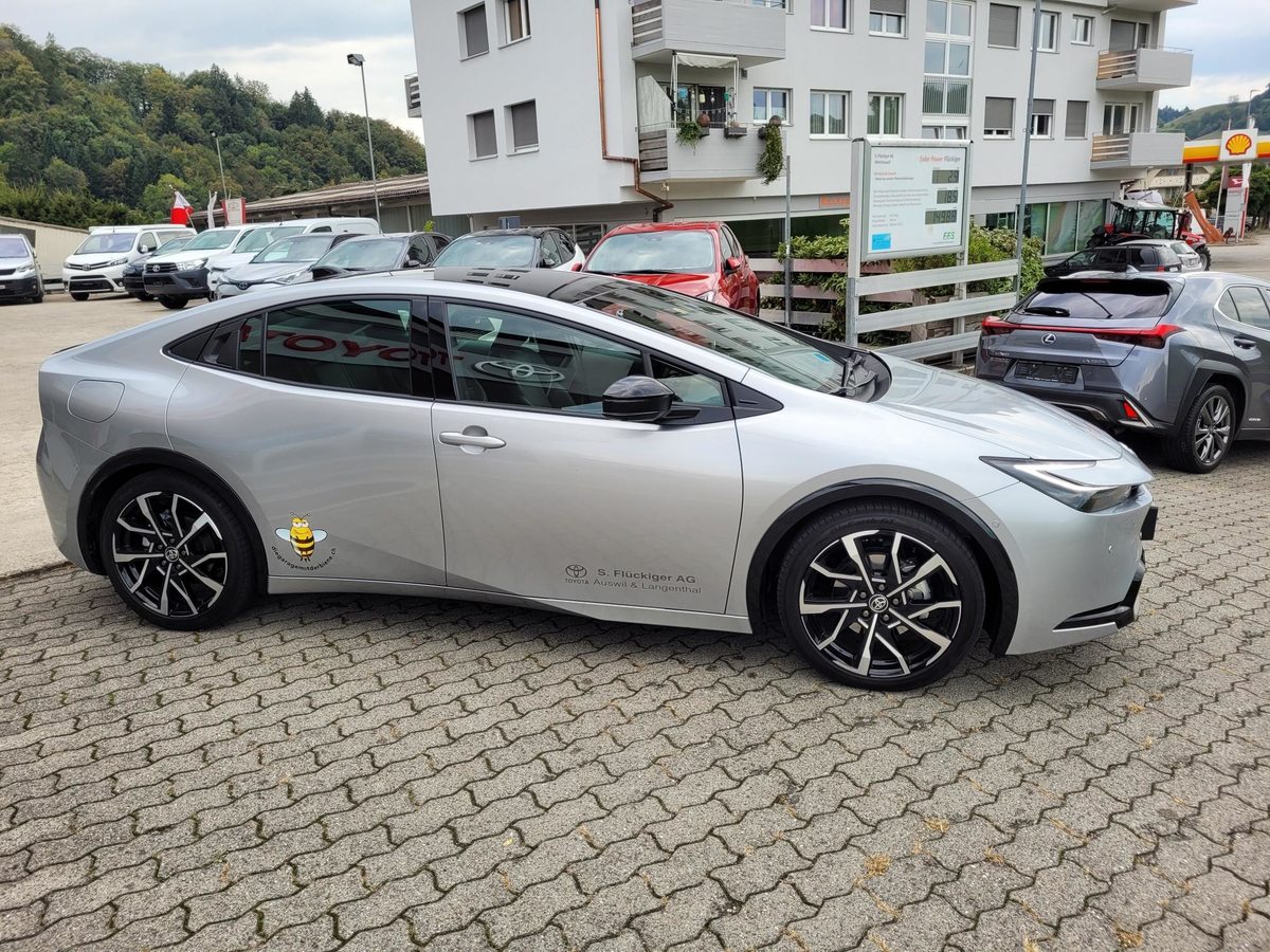 TOYOTA Prius 2.0 Plug-In-Hybrid Premium, Plug-in-Hybrid Benzin/Elektro, Occasion / Gebraucht, Automat - 4