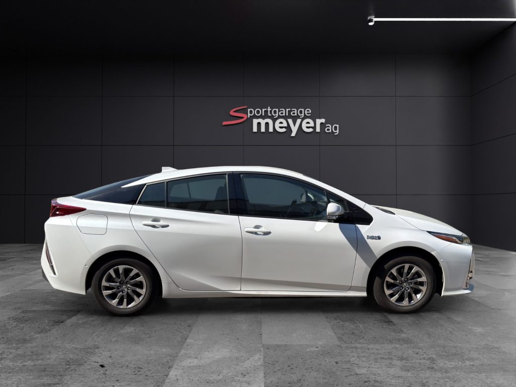 TOYOTA 1.8 VVTi HSD Plug-In Premium, Plug-in-Hybrid Petrol/Electric, Second hand / Used, Automatic - 5