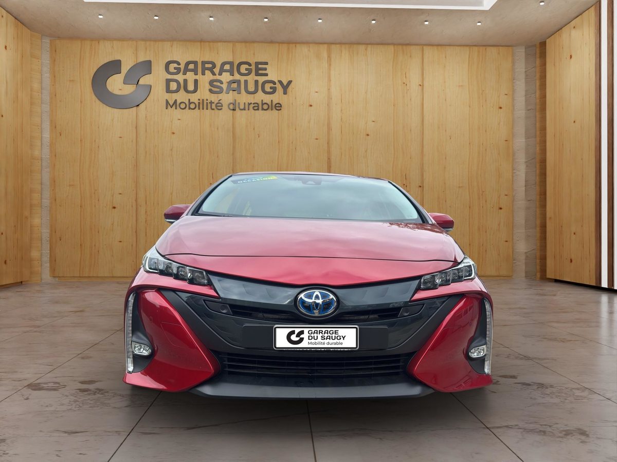 TOYOTA Prius 1.8 VVTi HSD Plug-In Premium, Hybride Rechargeable Essence/Électricité, Occasion / Utilisé, Automatique - 2