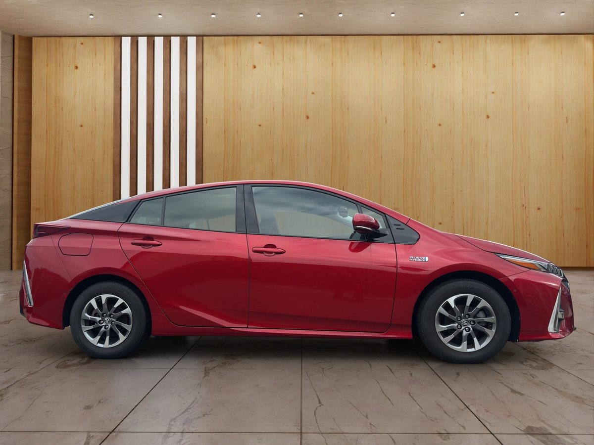 TOYOTA Prius 1.8 VVTi HSD Plug-In Premium, Hybride Rechargeable Essence/Électricité, Occasion / Utilisé, Automatique - 7