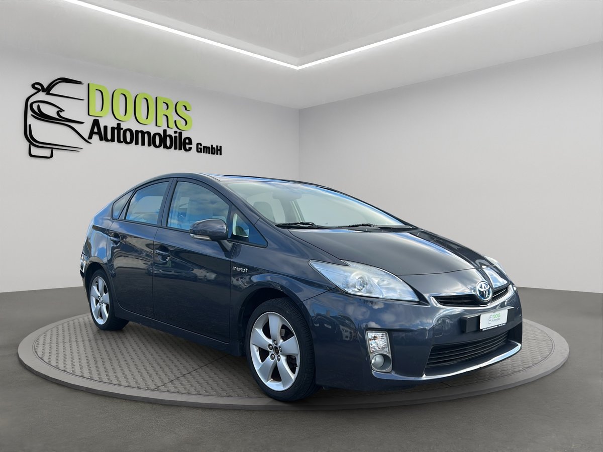 TOYOTA Prius 1.8 16V HSD Sol