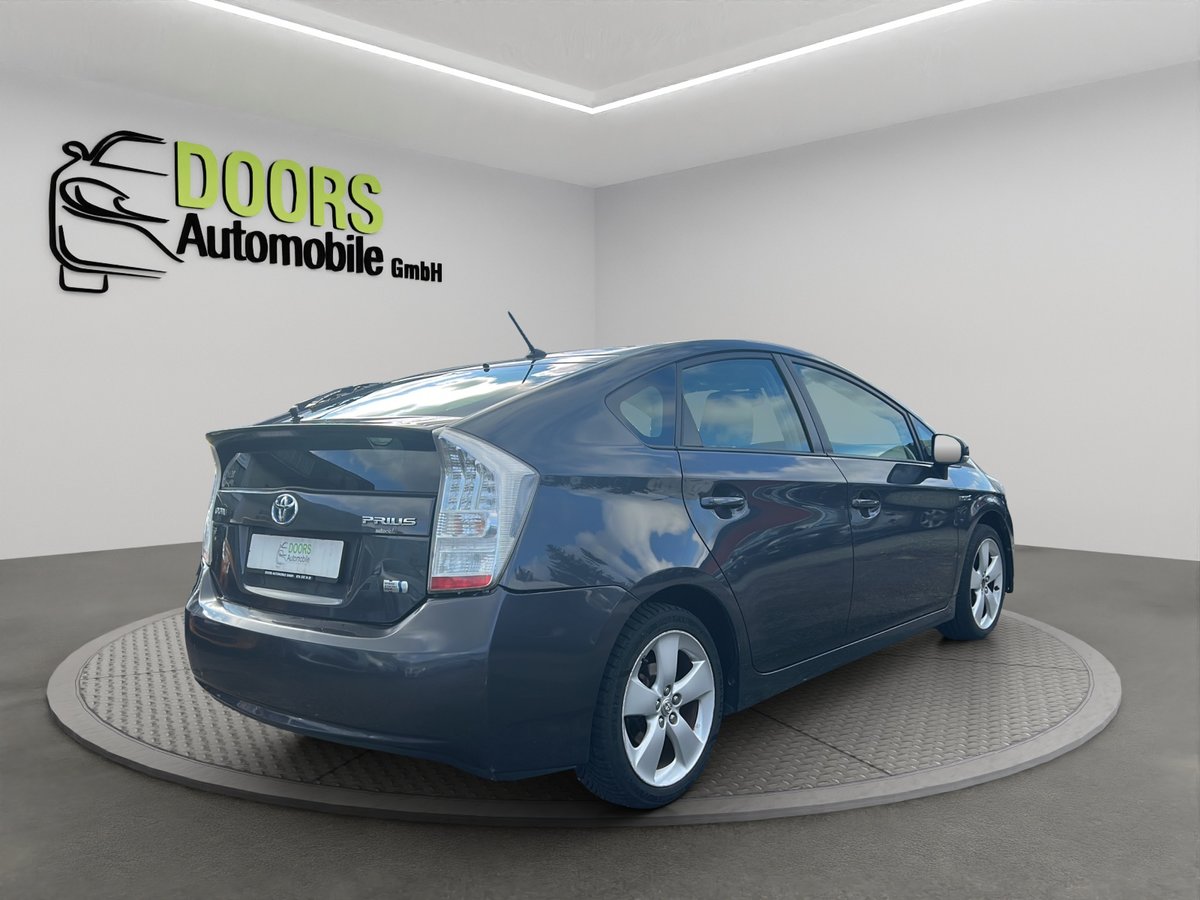 TOYOTA Prius 1.8 16V HSD Sol, Full-Hybrid Petrol/Electric, Second hand / Used, Automatic - 4