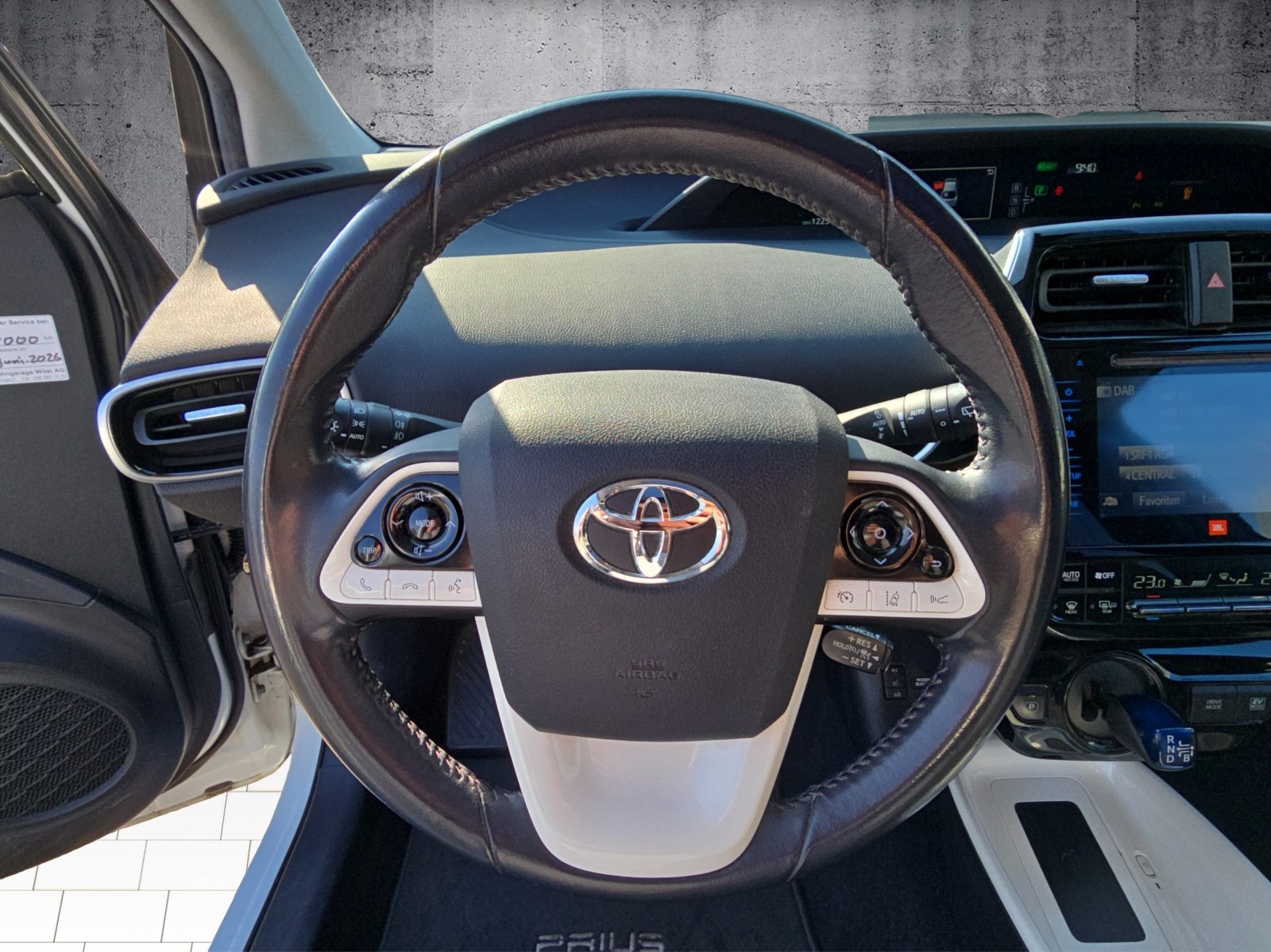 TOYOTA Prius 1.8 VVT-i HSD Sol Premium, Hybride Intégral Essence/Électricité, Occasion / Utilisé, Automatique - 6