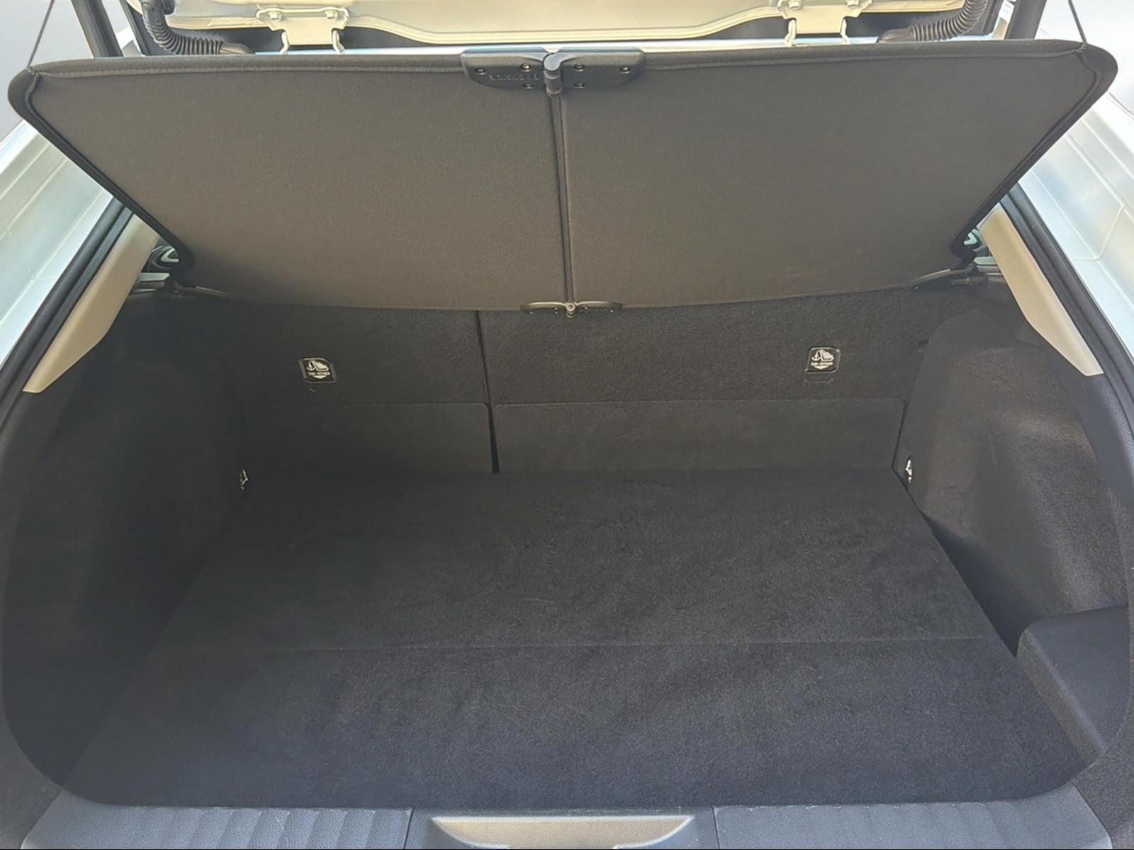 TOYOTA Prius 2.0 Plug-In-Hybrid Premium, Plug-in-Hybrid Benzina/Elettrica, Occasioni / Usate, Automatico - 7