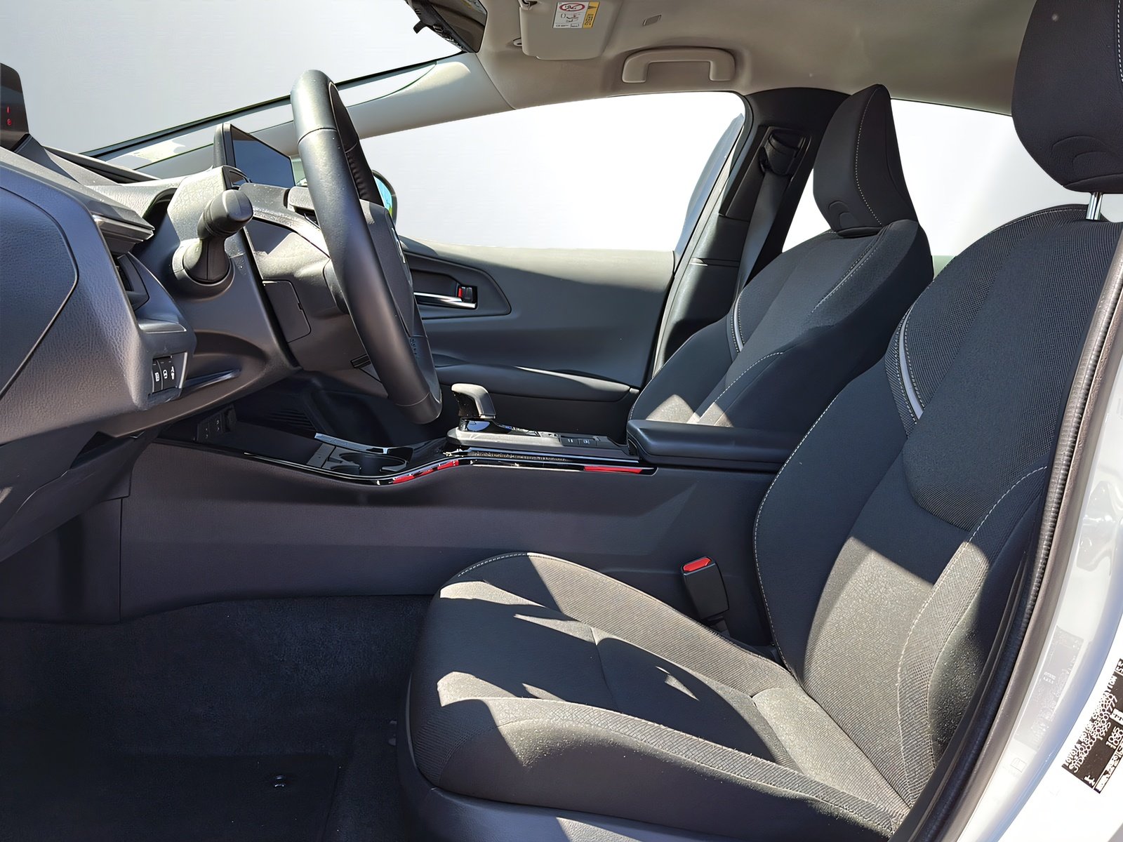 TOYOTA Prius 2.0 VVT-i Plug-in Hybrid Style, Plug-in-Hybrid Petrol/Electric, Second hand / Used, Automatic - 4