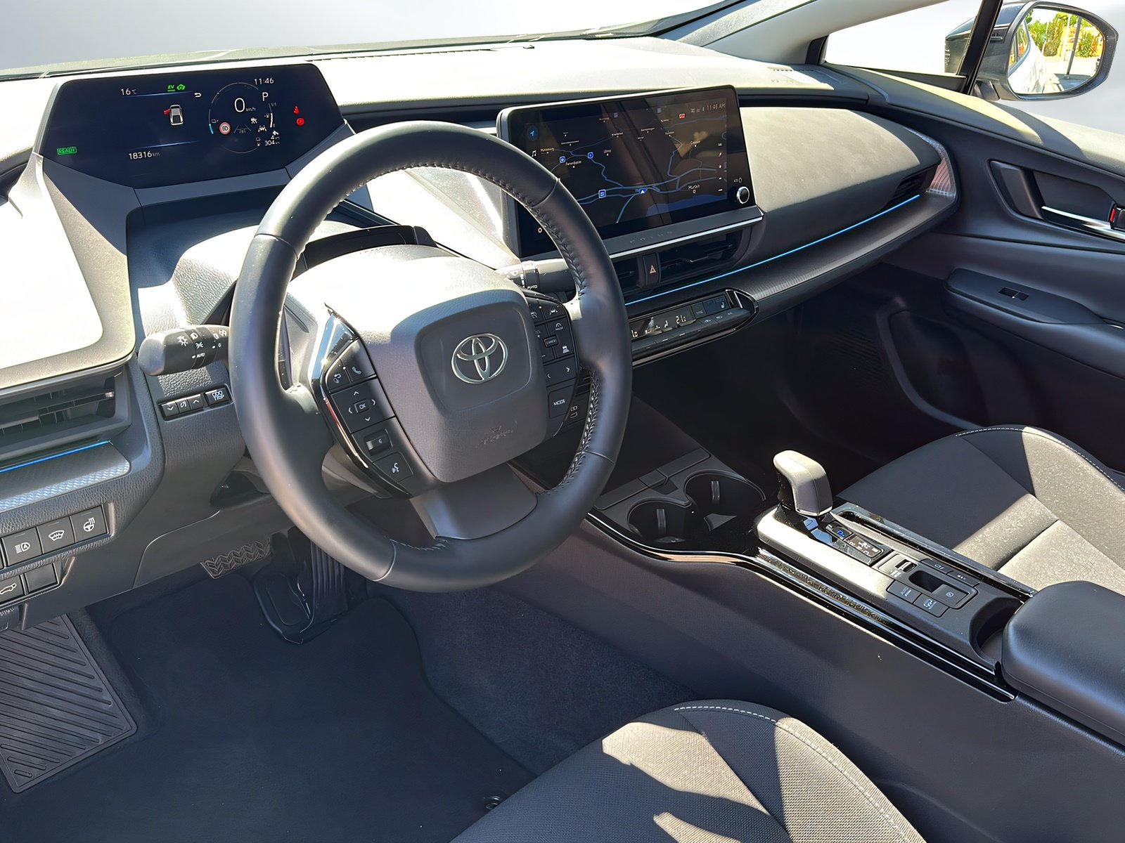 TOYOTA Prius 2.0 VVT-i Plug-in Hybrid Style, Plug-in-Hybrid Petrol/Electric, Second hand / Used, Automatic - 5