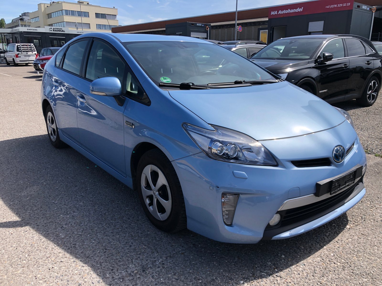 TOYOTA Prius 1.8 16V PLUG-IN HYBRID HSD Sol, Plug-in-Hybrid Petrol/Electric, Second hand / Used, Automatic - 3
